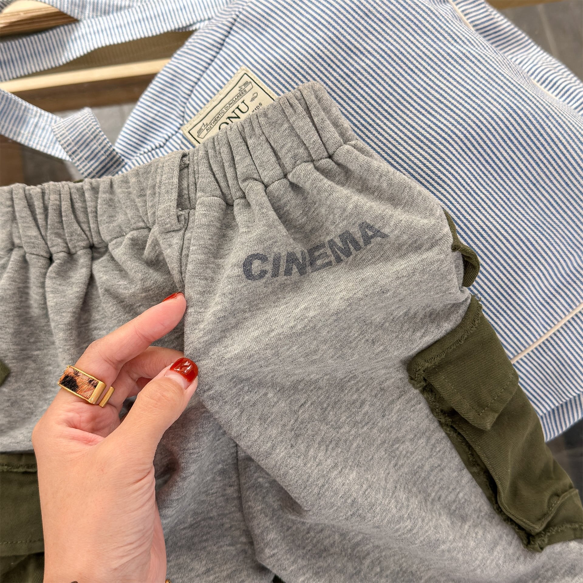 ロングパンツ・スウェットパンツ Spliced Sweatpants Cargo Pants 切り替え スウェット カーゴパンツ【mh0012080】