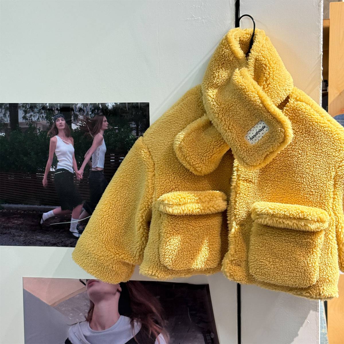 ショートコート・ジャケット・ジャンパー Yellow / 80cm シープボアジャケット 2点セット もこもこアウター ビッグポケット マフラーセット【mh0011408】