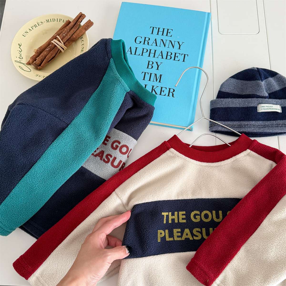 長袖Tシャツ 長袖フリース ラグラン袖 プリントロゴ クルーネック トップス【mh0011426】