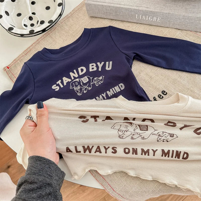 長袖Tシャツ キッズトップス 長袖Tシャツ 裾袖フリル レターロゴプリント ベージュ/ブルー/2カラー【mh0003941】