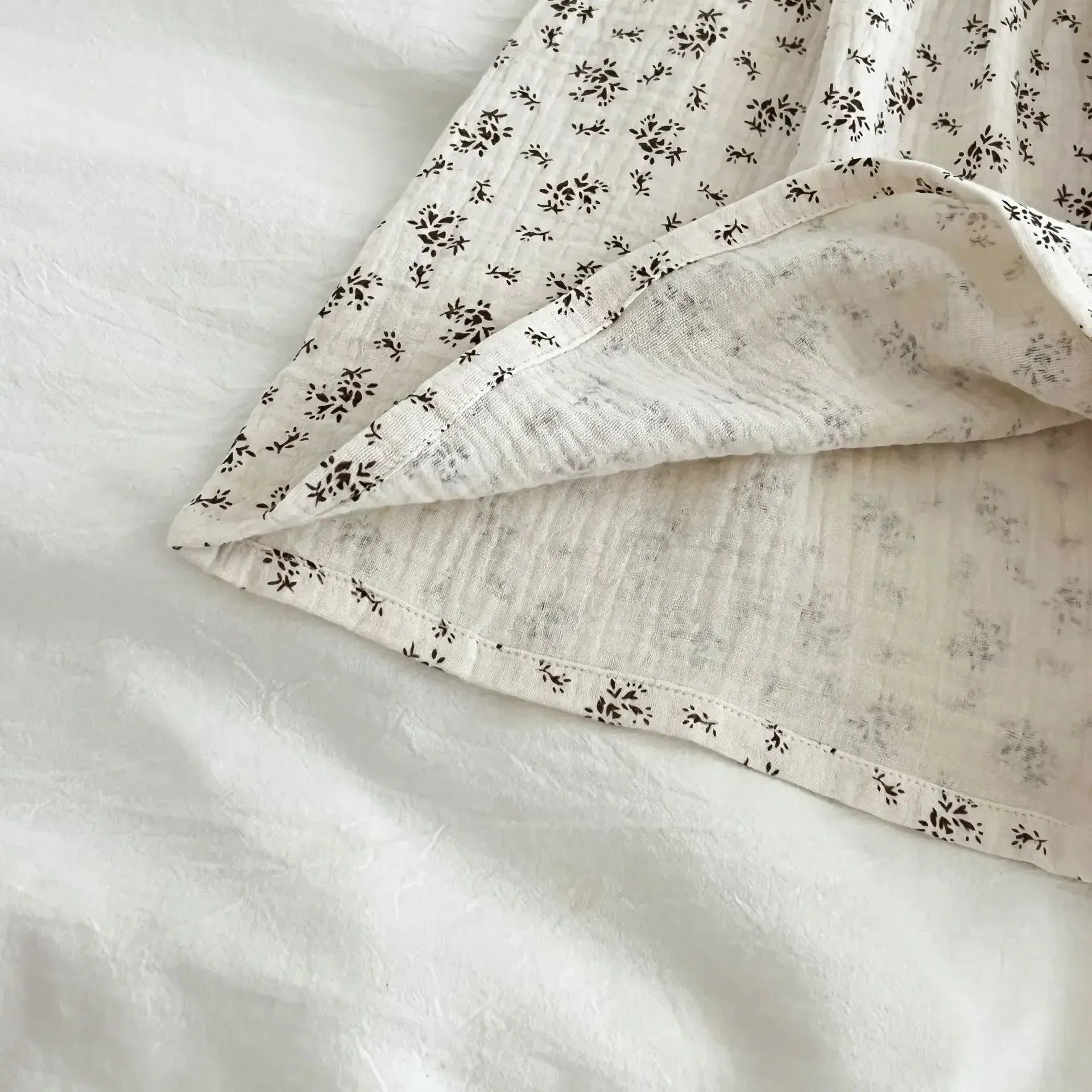 長袖ロンパース ベビーロンパース/キッズワンピース レース丸襟フラワープリント長袖ボディスーツ/ワンピース リンクコーデ 姉妹 お揃いコーデ【mh0007537】