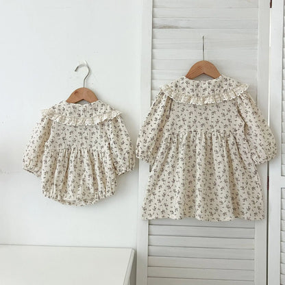 長袖ロンパース ベビーロンパース/キッズワンピース レース丸襟フラワープリント長袖ボディスーツ/ワンピース リンクコーデ 姉妹 お揃いコーデ【mh0007537】