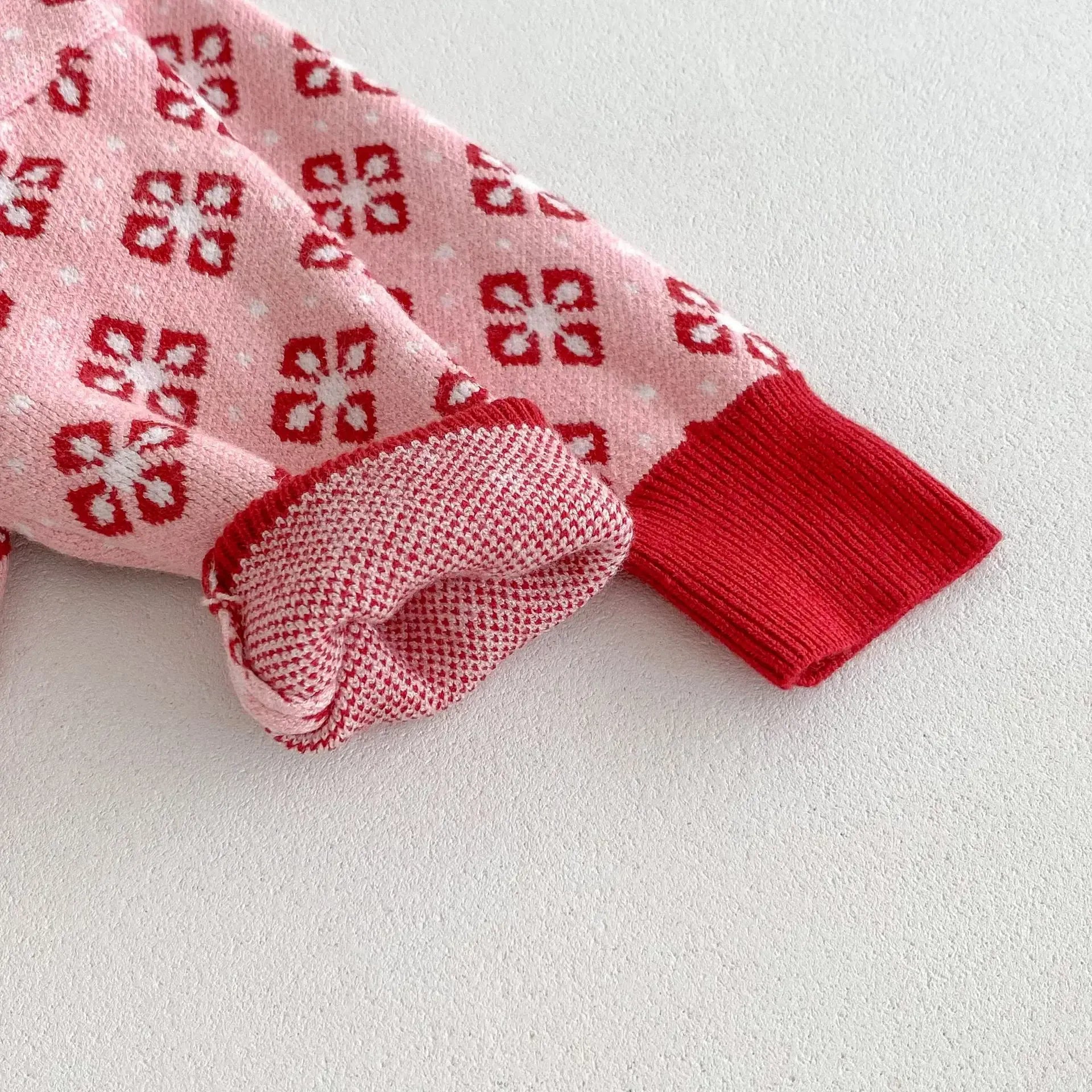 ロンパースセットアップ ベビーセットアップ 2点セット レトロフラワーカーディガン+サスペンダーロンパース ピンクレッド【mh0007085】