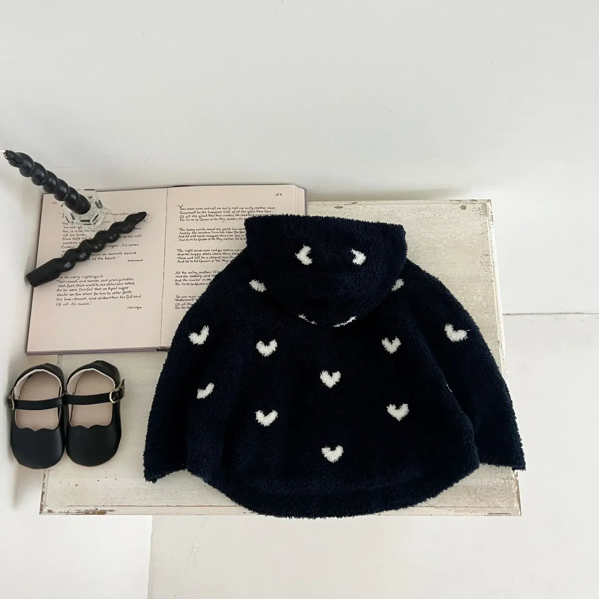 ショートコート・ジャケット・ジャンパー ベビーアウター ハート柄ニットフーディケープマントポンチョ 2カラー【mh0007403】