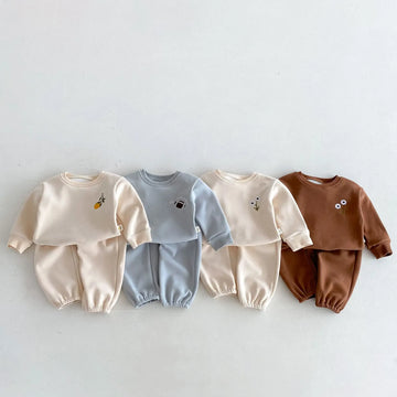 長袖セットアップ ベビーキッズセットアップ 2点セット 刺繍ワンポイント裏起毛長袖スウェットシャツ+ロングスウェットパンツ【mh0008505】
