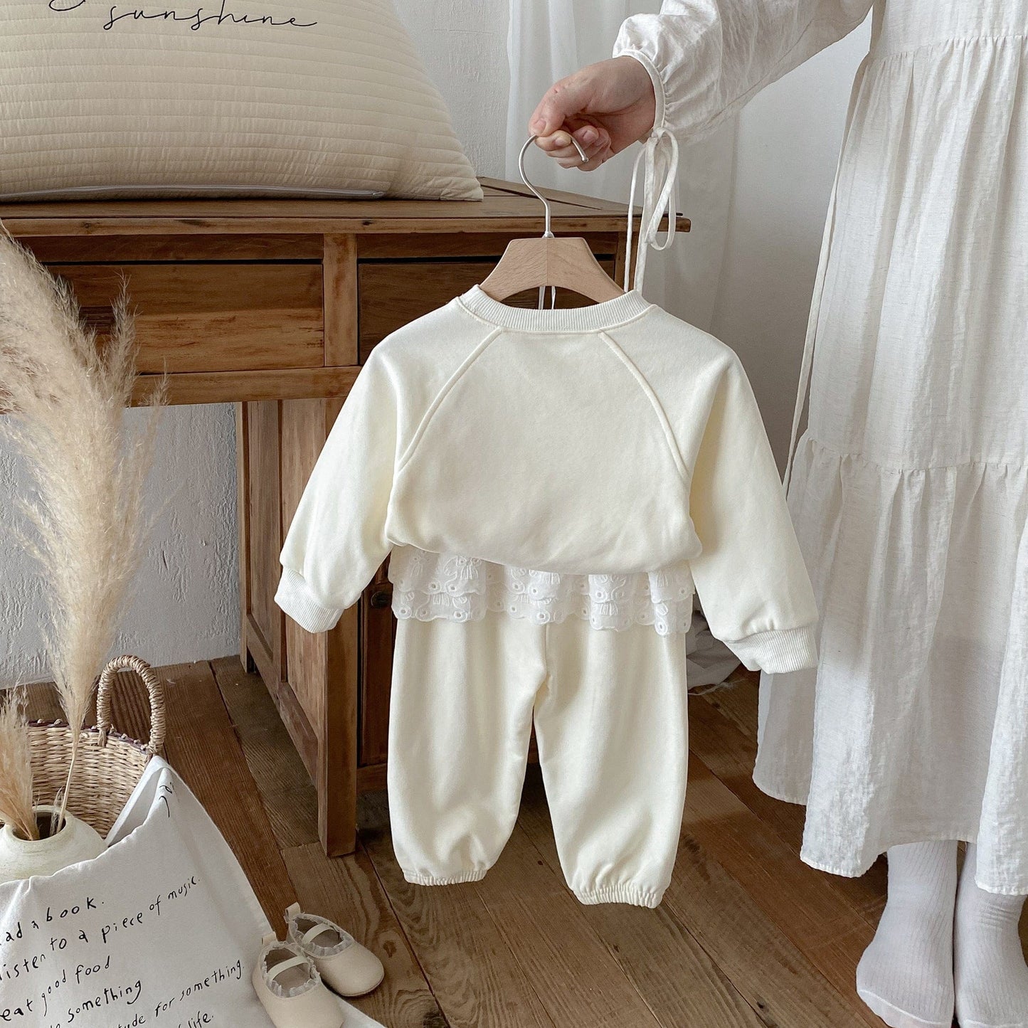 長袖セットアップ プリント長袖スウェットシャツ+レースフリルスウェットパンツセットアップ 2点セット【mh0010650】