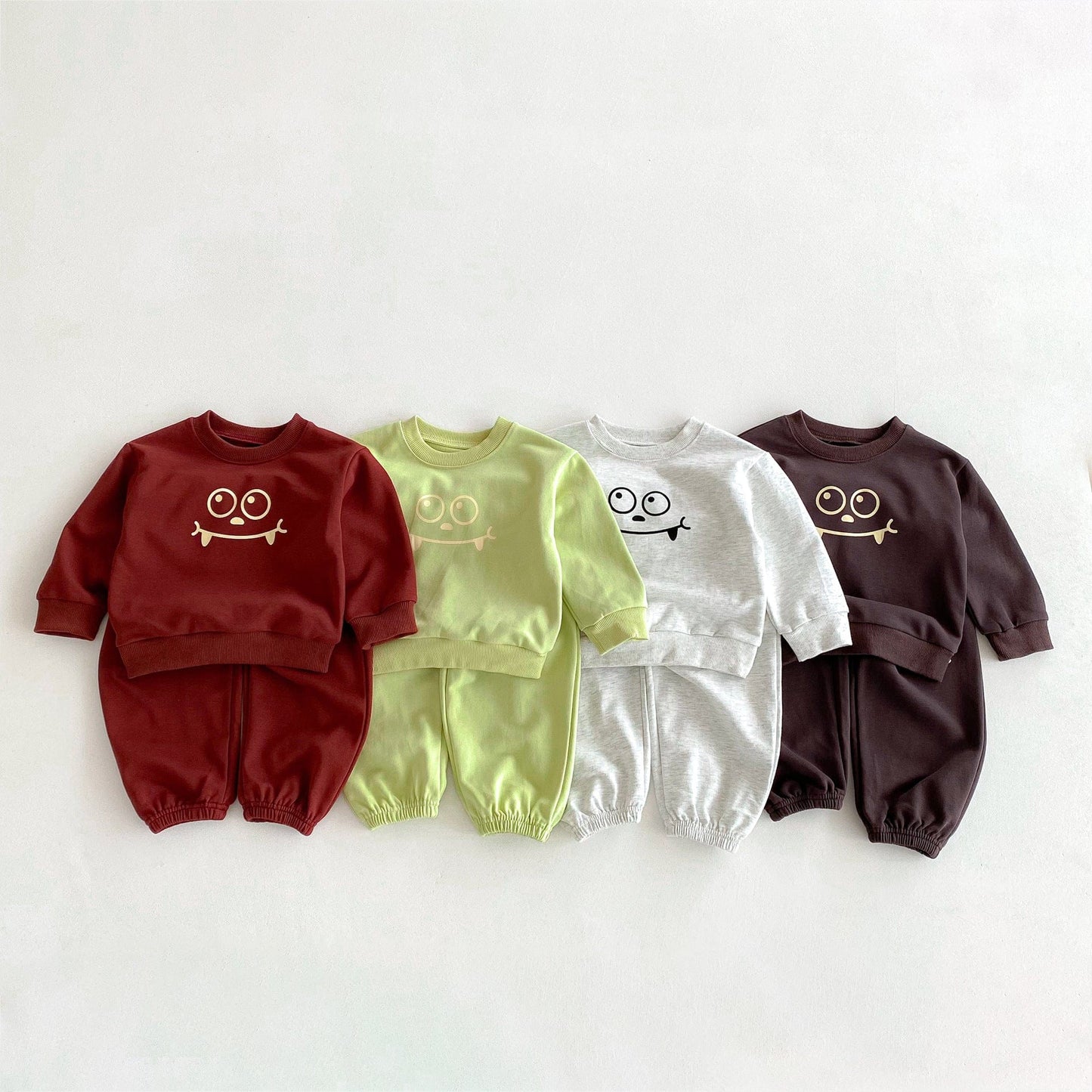 長袖セットアップ スマイルフェイスプリント長袖スウェットシャツ+ロングスウェットパンツセットアップ 2点セット【mh0010676】