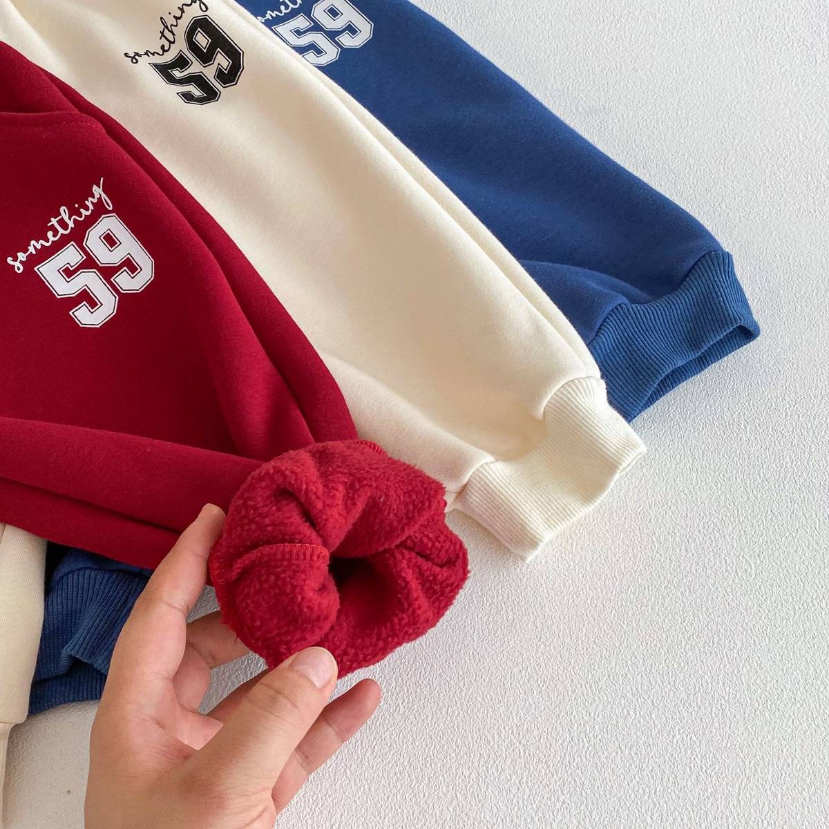 長袖セットアップ 長袖スウェットトレーナー+スウェットパンツ セットアップ 2点セット 裏起毛厚手 暖か 防寒 ロゴプリント カジュアル 韓国風【mh0011374】