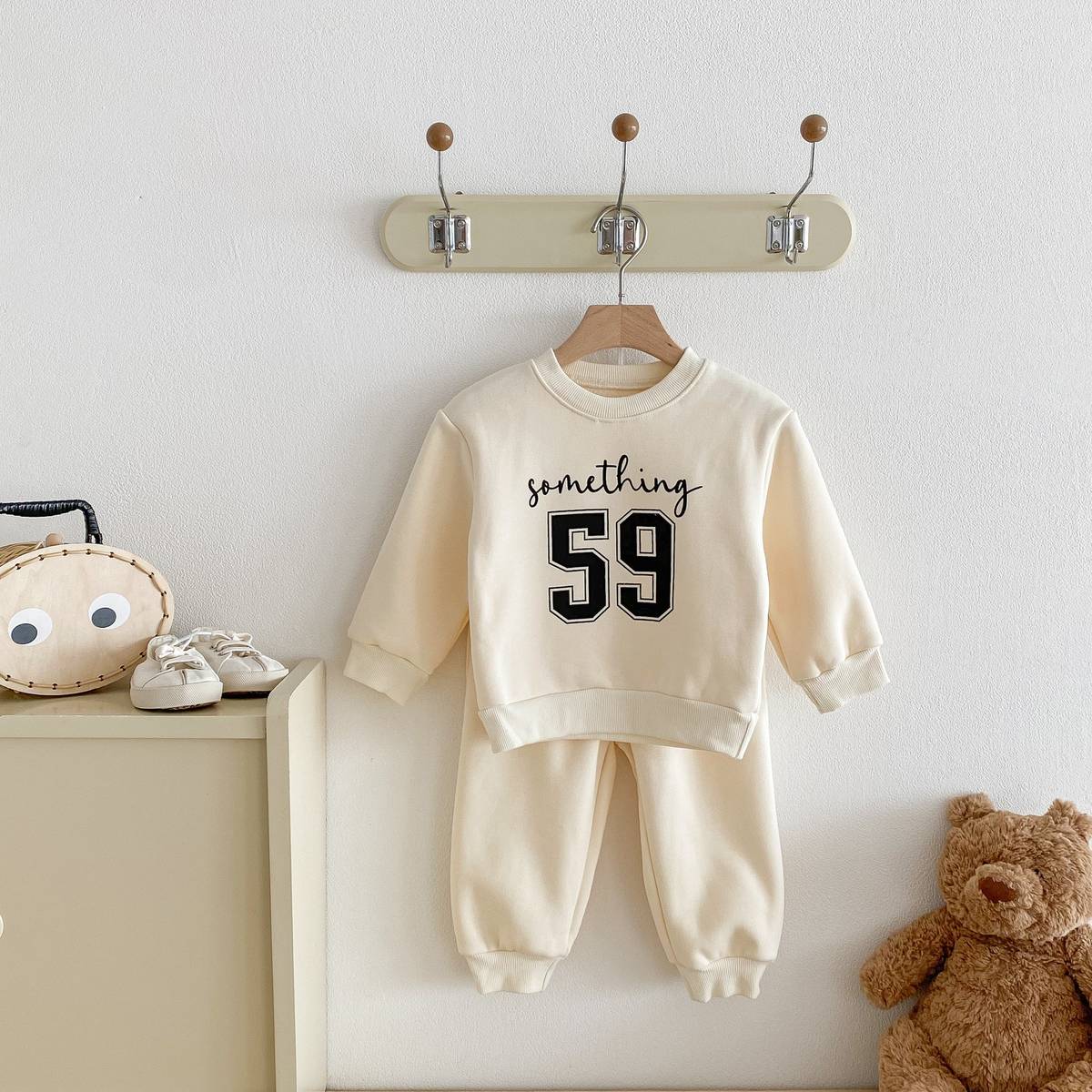 長袖セットアップ 長袖スウェットトレーナー+スウェットパンツ セットアップ 2点セット 裏起毛厚手 暖か 防寒 ロゴプリント カジュアル 韓国風【mh0011374】