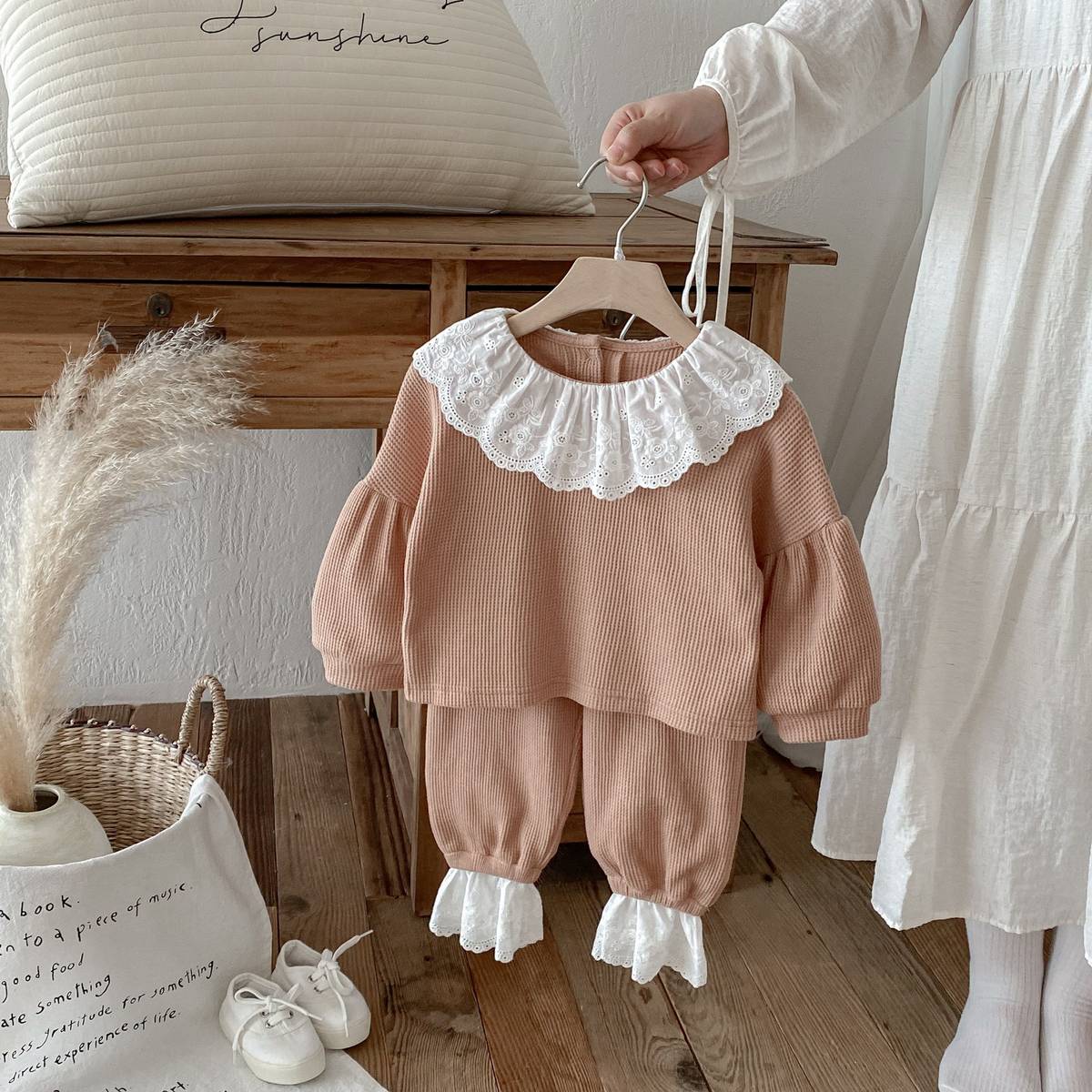 長袖セットアップ 長袖トップス+パンツ ワッフル生地 レース襟 メロウフリル セットアップ 2点セット【mh0011380】