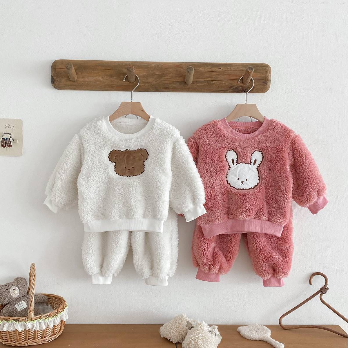 長袖セットアップ 長袖トレーナー+スウェットパンツ セットアップ 2点セット ボア生地 くまうさぎ アップリケ あったか【mh0011381】