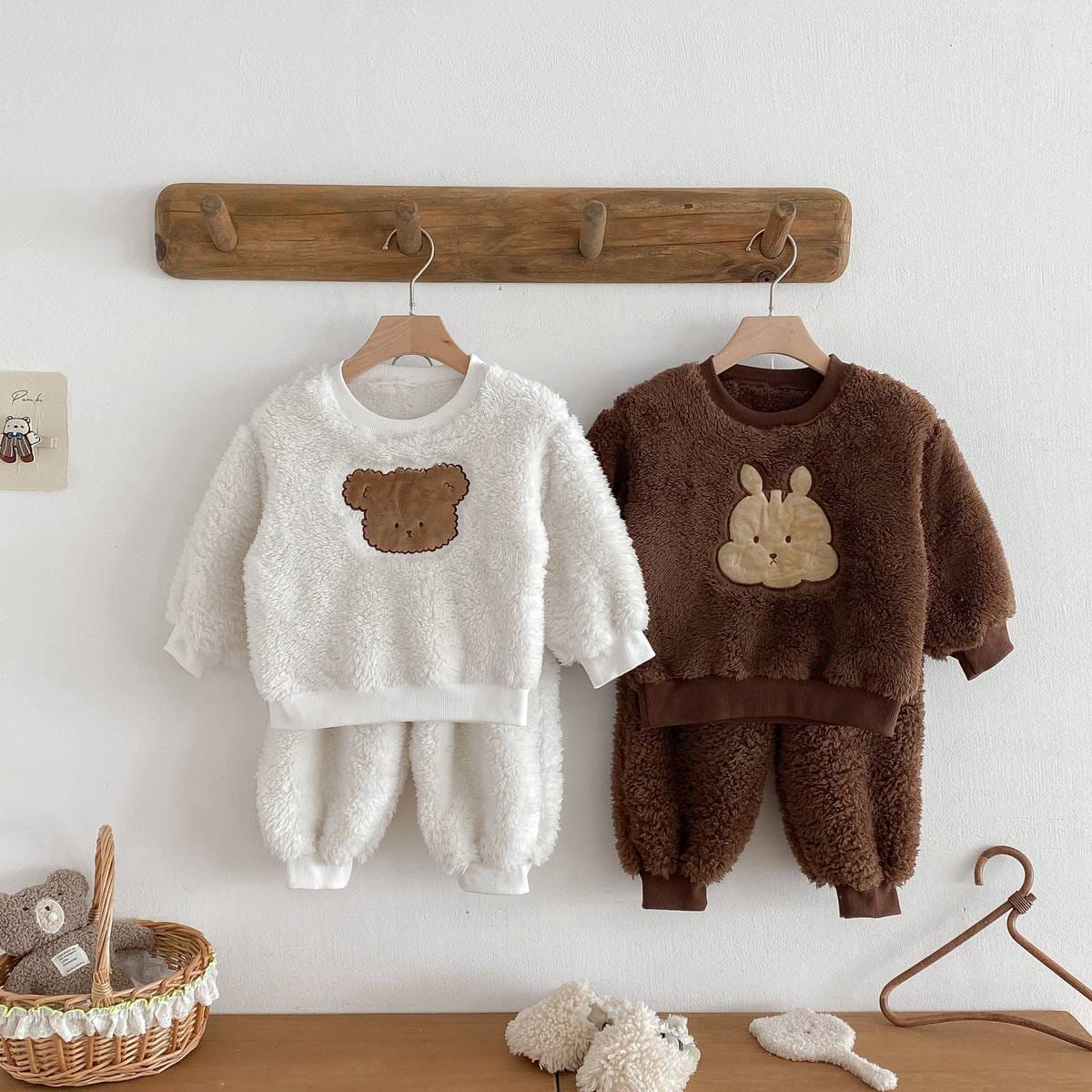 長袖セットアップ 長袖トレーナー+スウェットパンツ セットアップ 2点セット ボア生地 くまうさぎ アップリケ あったか【mh0011381】