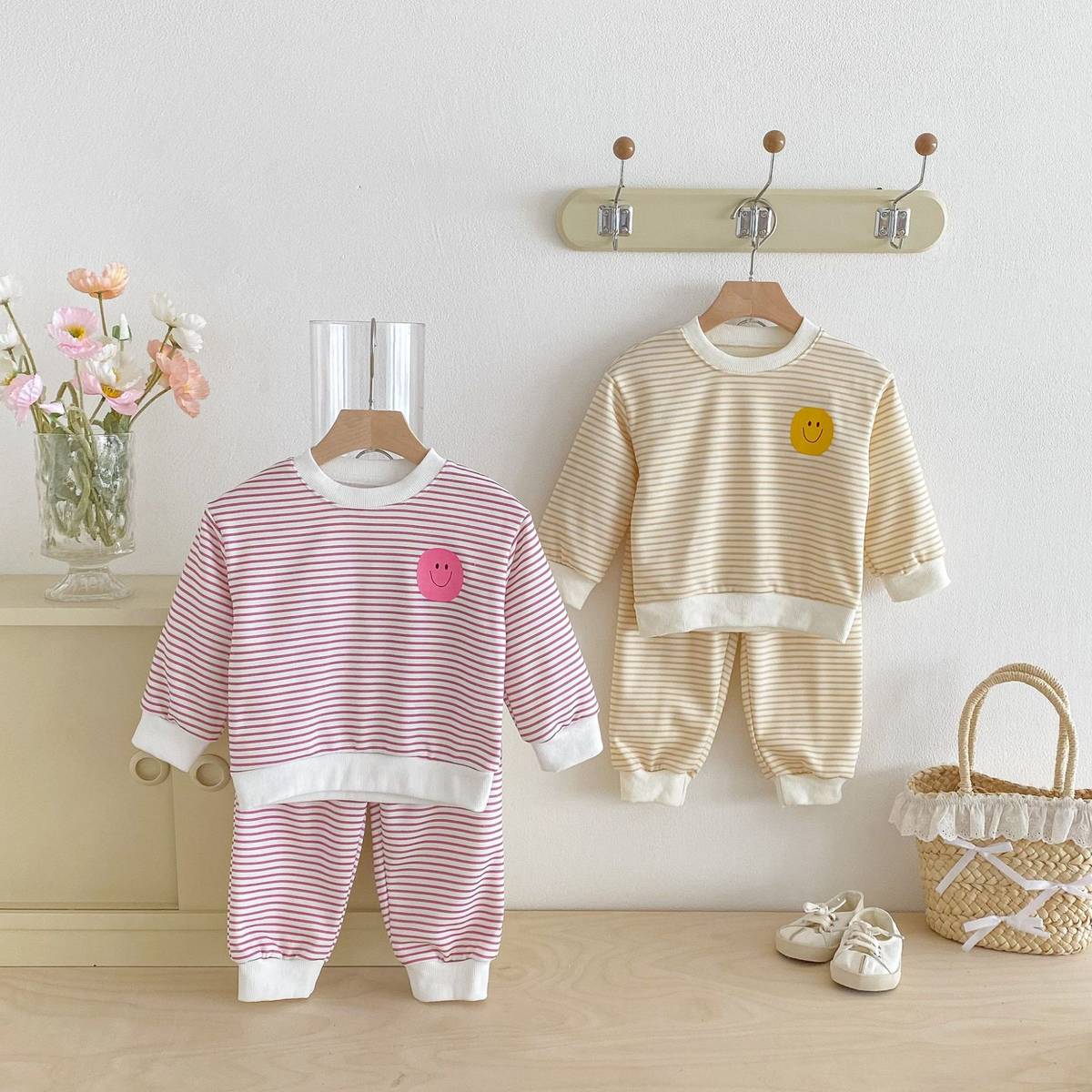 長袖セットアップ 長袖スウェット+スウェットパンツ セットアップ 2点セット ボーダー柄 スマイルロゴ【mh0011390】