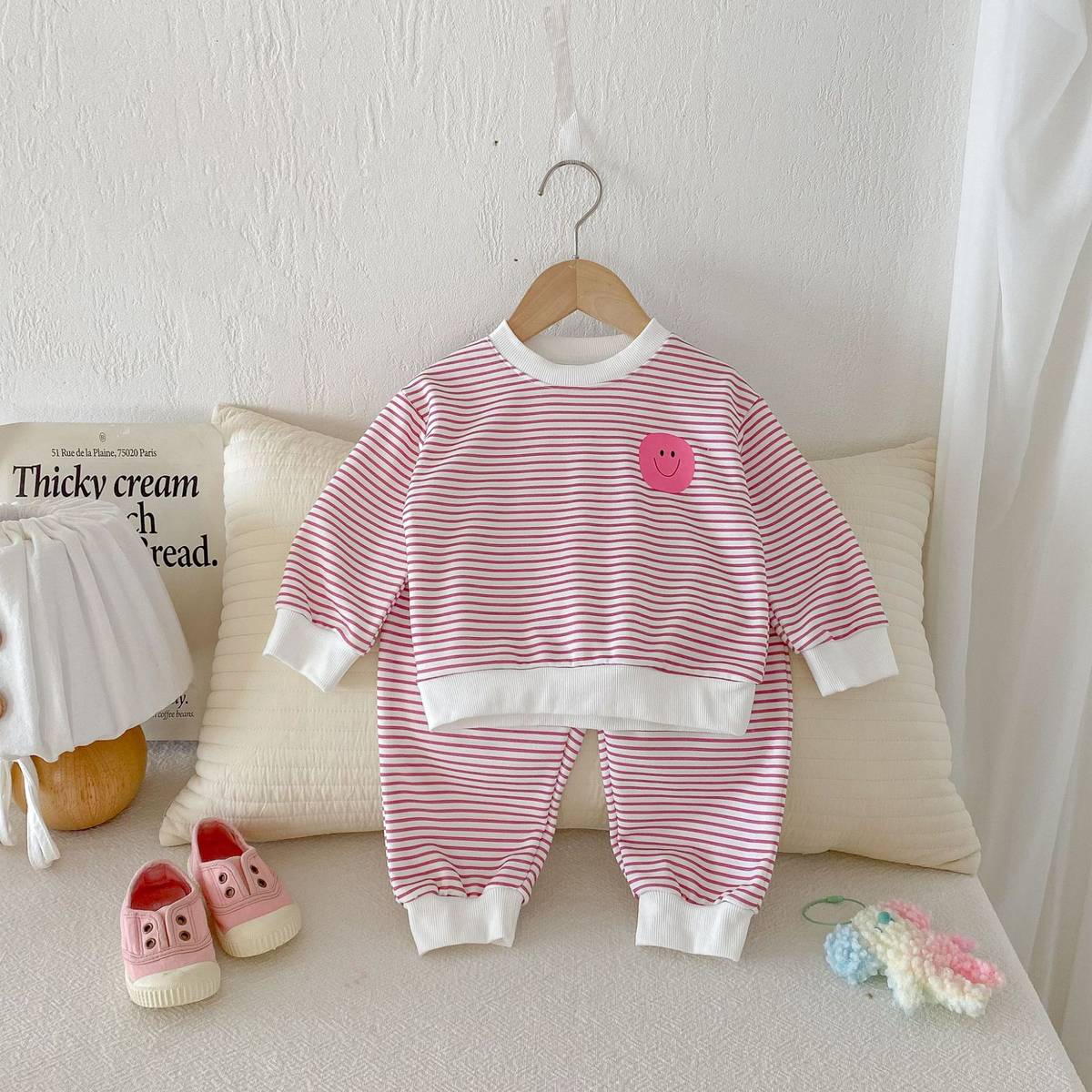 長袖セットアップ 長袖スウェット+スウェットパンツ セットアップ 2点セット ボーダー柄 スマイルロゴ【mh0011390】