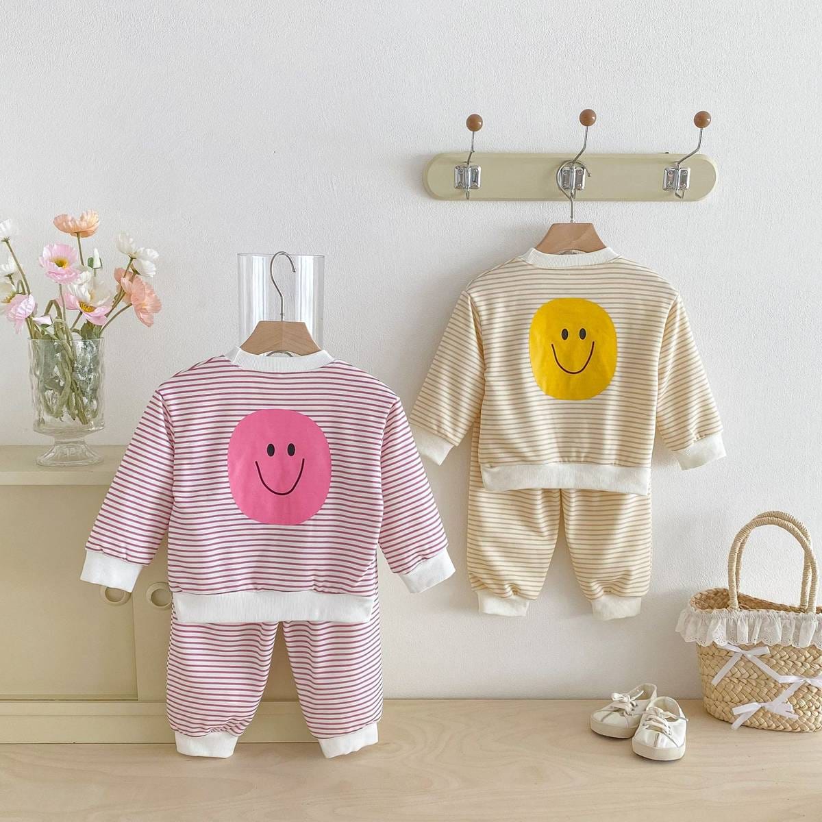 長袖セットアップ 長袖スウェット+スウェットパンツ セットアップ 2点セット ボーダー柄 スマイルロゴ【mh0011390】