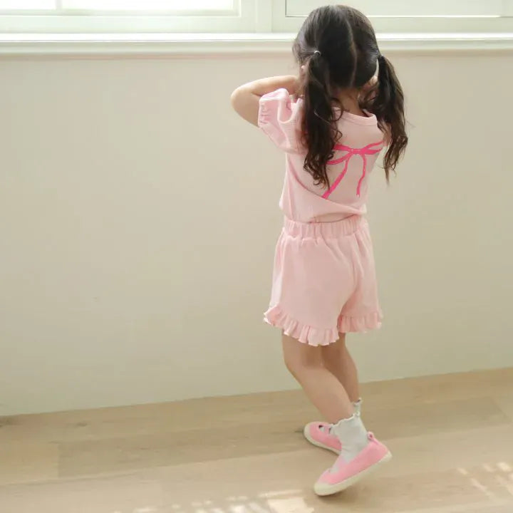 半袖セットアップ キッズセットアップ 2点セット 半袖パフスリーブTシャツ+フリルショートパンツ リボンプリント 2カラー【mh0006322】