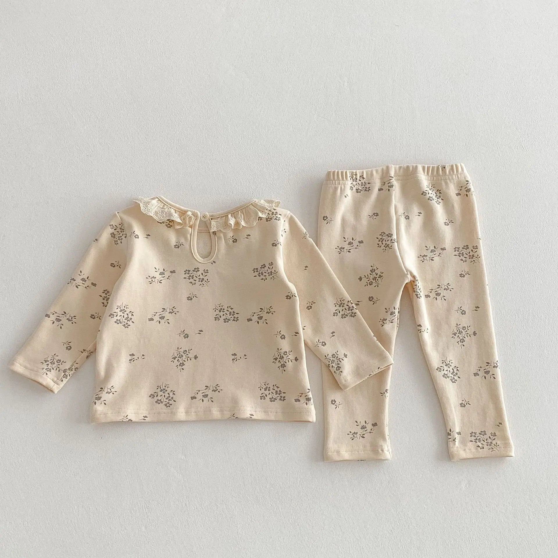長袖パジャマ キッズセットアップ 2点セット 長袖パジャマセット ラッフル襟フラワー小花柄プリント長袖Tシャツ+ロングパンツ【mh0008812】