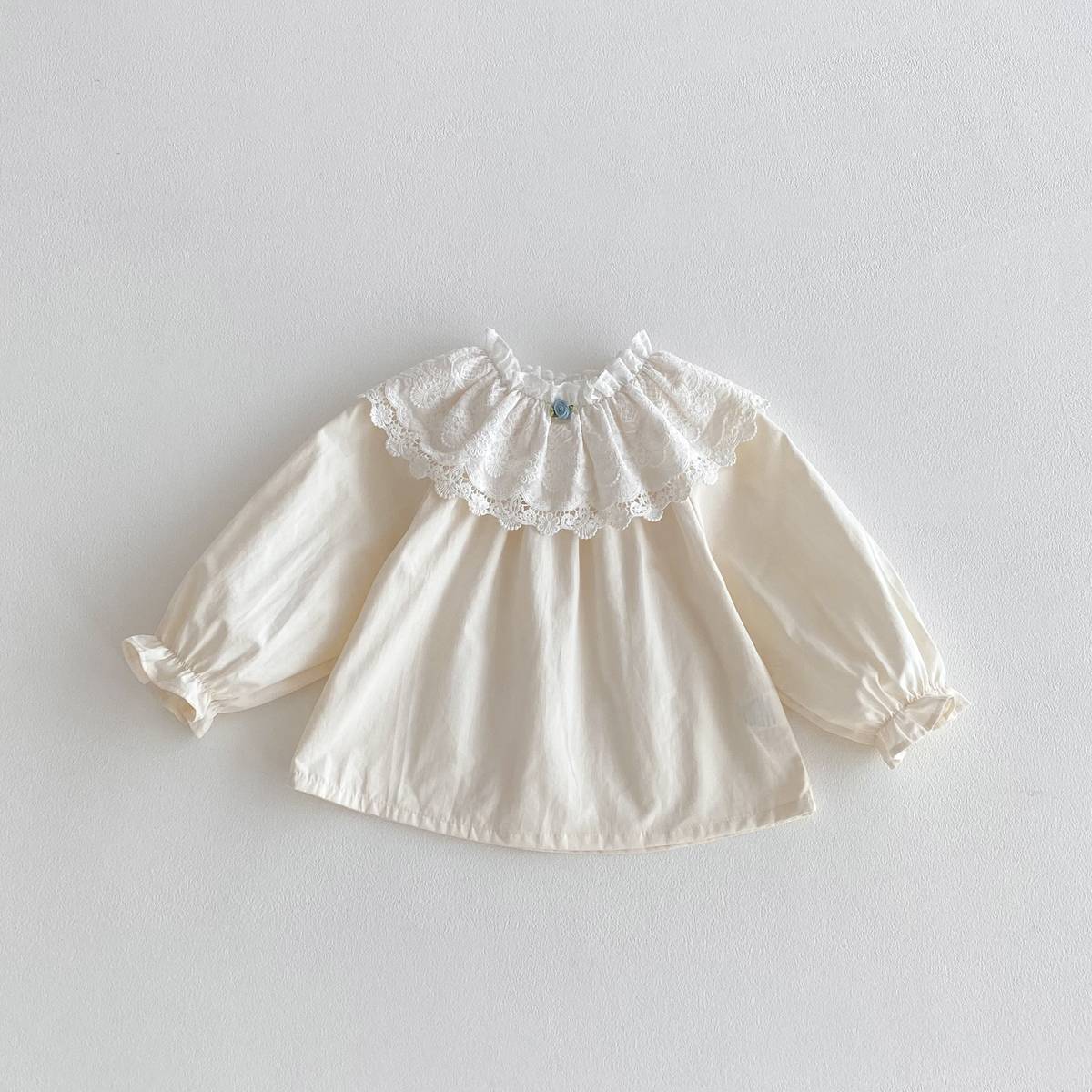 長袖シャツ・ブラウス Beige / 80cm 長袖ブラウス 綿素材 レースフリル ダブル襟 ギャザー ベルスリーブ風【mh0011392】