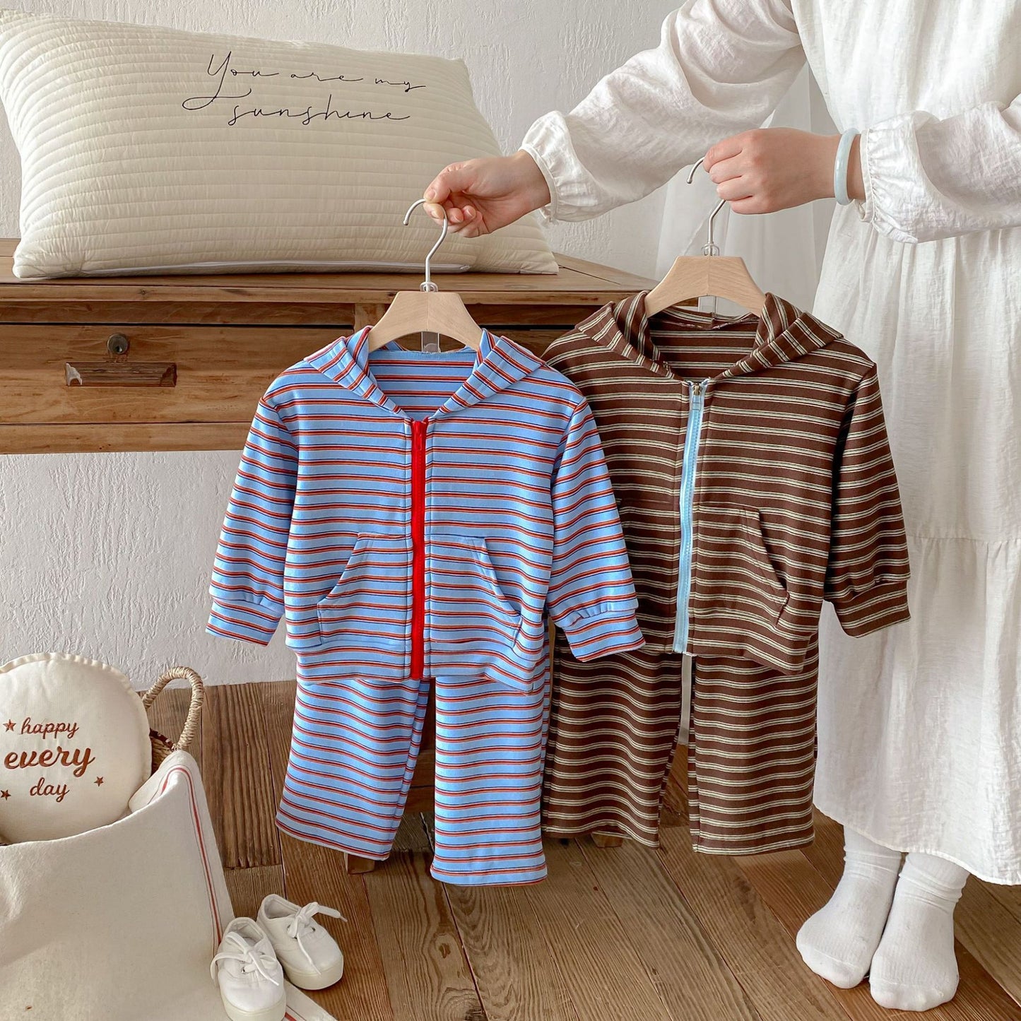 長袖セットアップ Hooded Zipper Striped Sweatshirt Set ジップアップ ストライプ セットアップ【mh0011968】