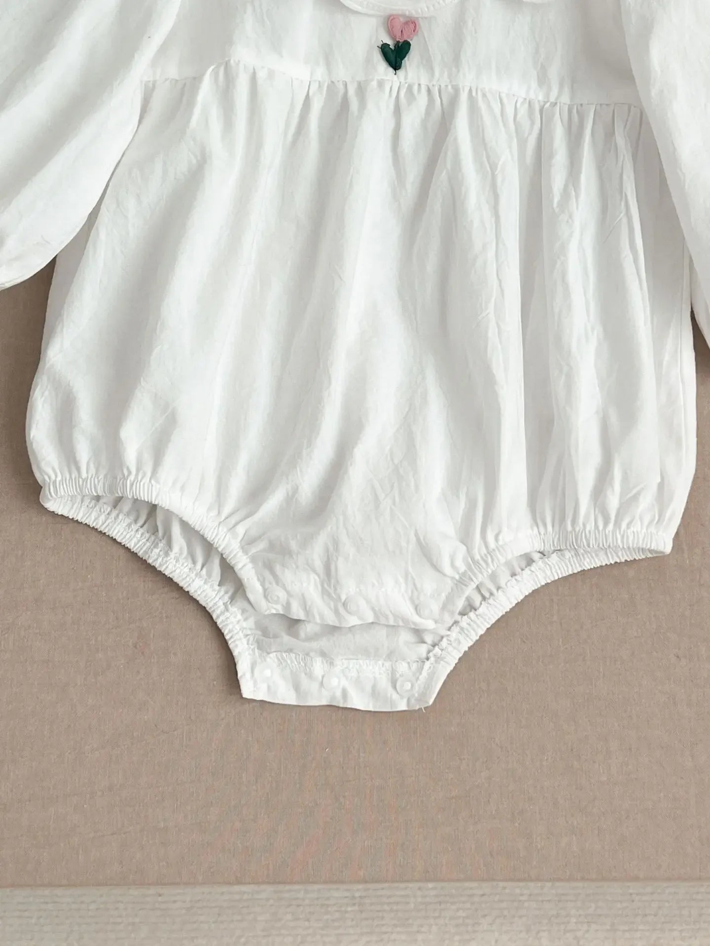 長袖ロンパース ベビーロンパース ヘアバンドセット 長袖サークル襟ボディスーツ+リボンヘアバンド ホワイト【mh0004697】