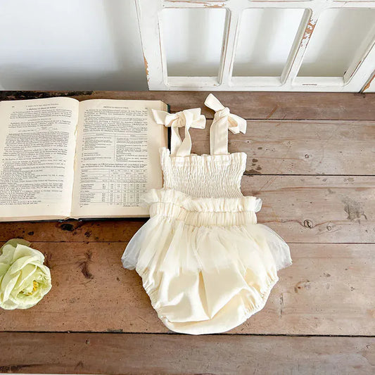 ノースリーブロンパース ベビーロンパース キャミソールシャーリング チュチュチュールペプラムボディスーツ ベージュ【mh0006549】