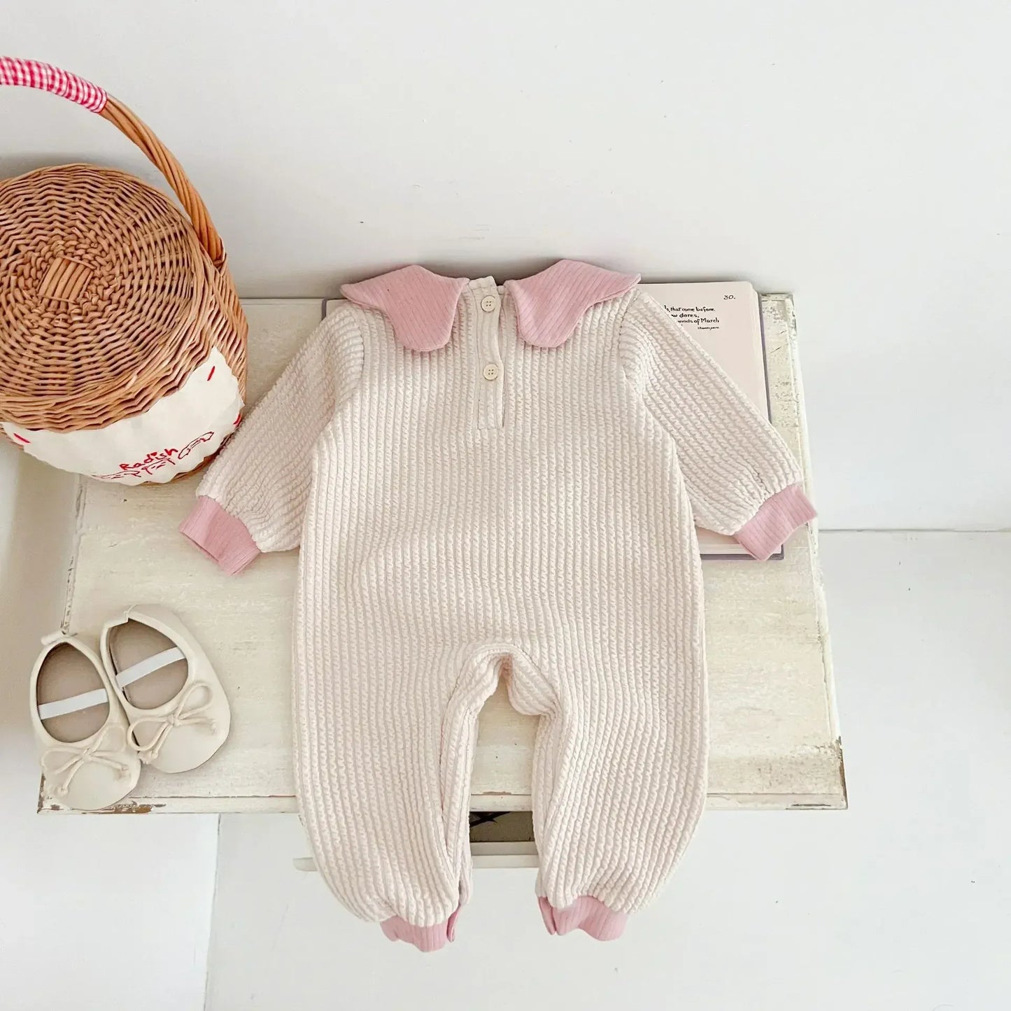 長袖ロンパース ベビーロンパース フラワー襟リーフアップリケ長袖ジャンプスーツ【mh0007426】