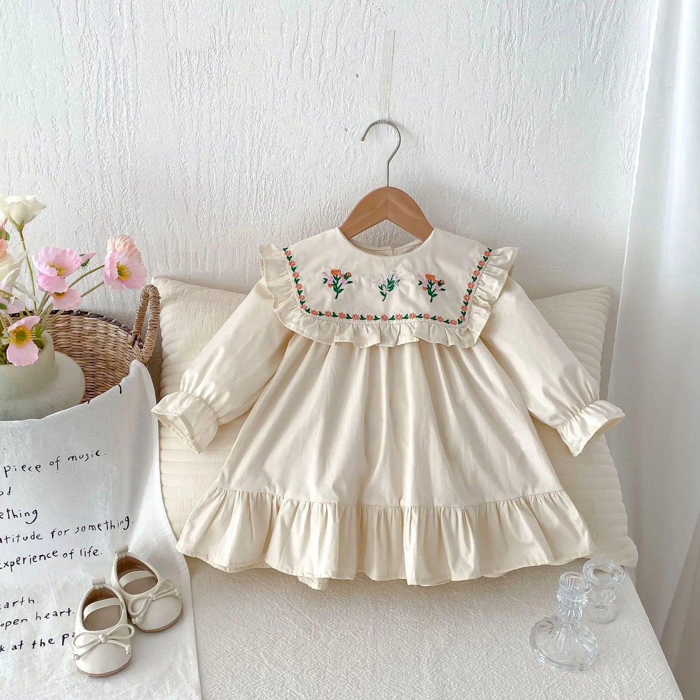 長袖ワンピース キッズワンピース ラッフルフリルフラワー刺繍長袖ワンピース【mh0008805】