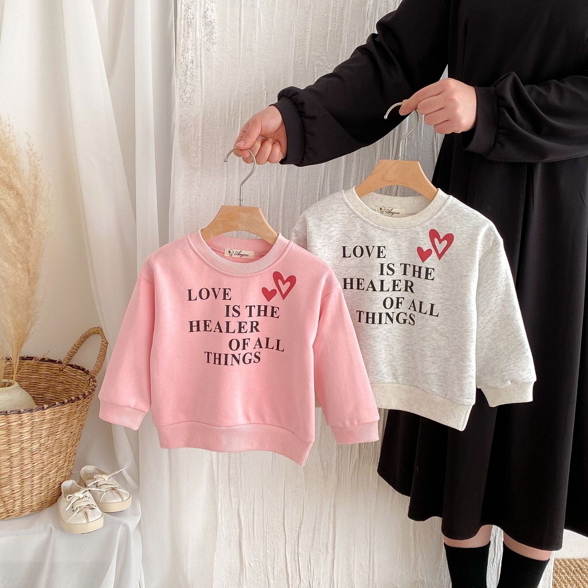 トレーナー・フーディ ハートロゴプリント長袖スウェットシャツ【mh0009263】