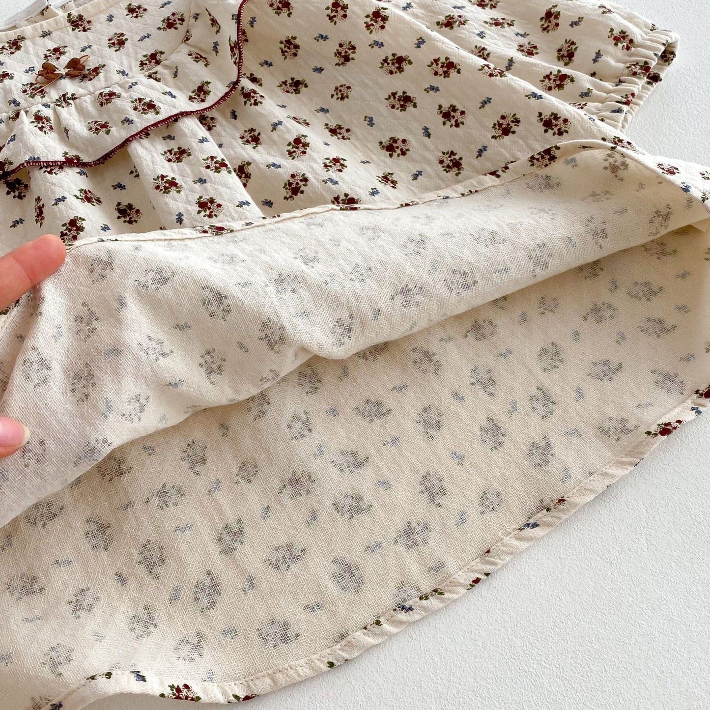 長袖シャツ・ブラウス ラッフル襟フラワープリント長袖ブラウス【mh0009266】