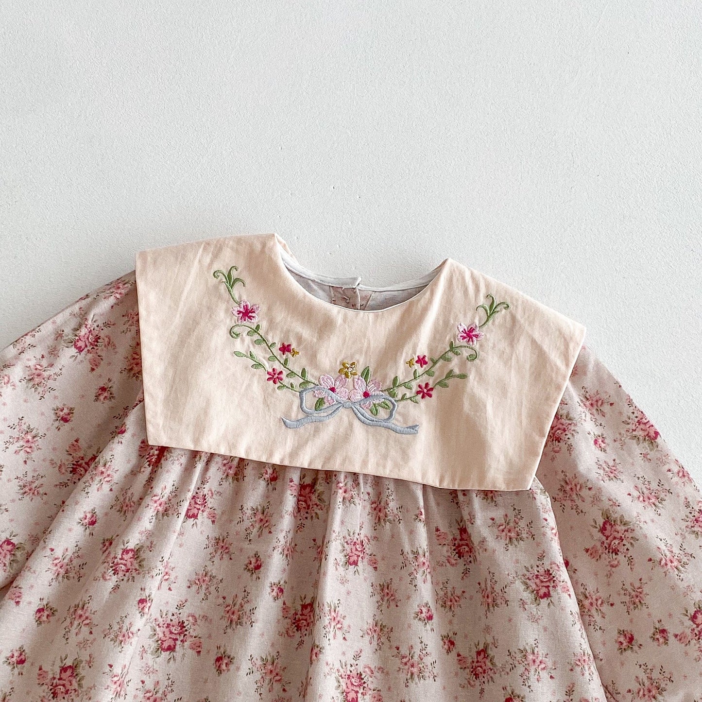 長袖ワンピース フラワー刺繍ビッグ襟長袖ワンピース【mh0010680】