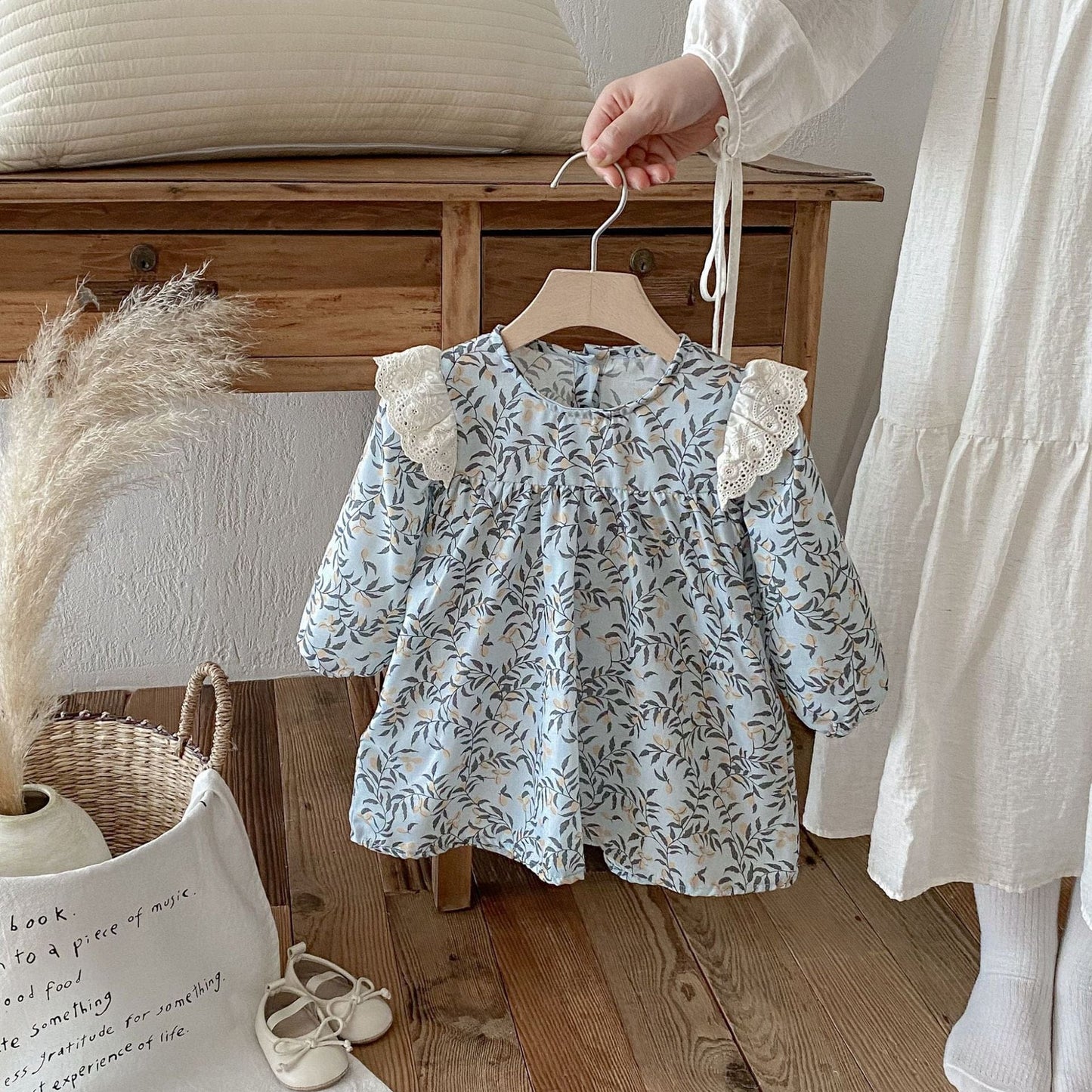 長袖ワンピース ショルダーレースフリル長袖ワンピース【mh0010681】