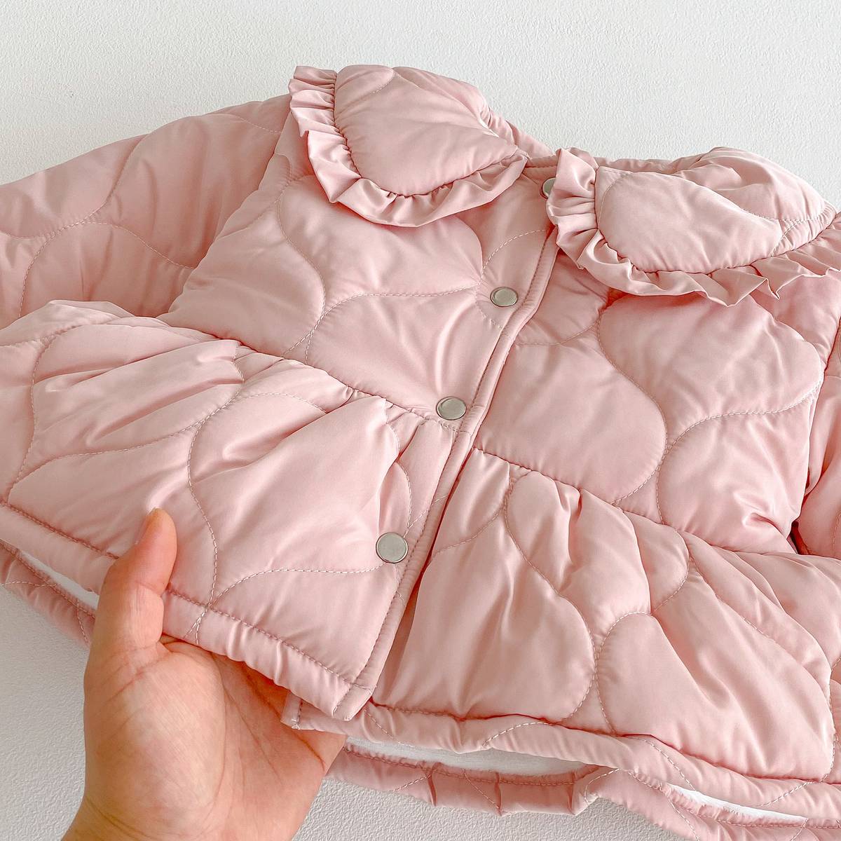 ショートコート・ジャケット・ジャンパー 長袖ジャケット 中綿キルティング フリル襟 ペプラムデザイン アウター あったか【mh0011376】