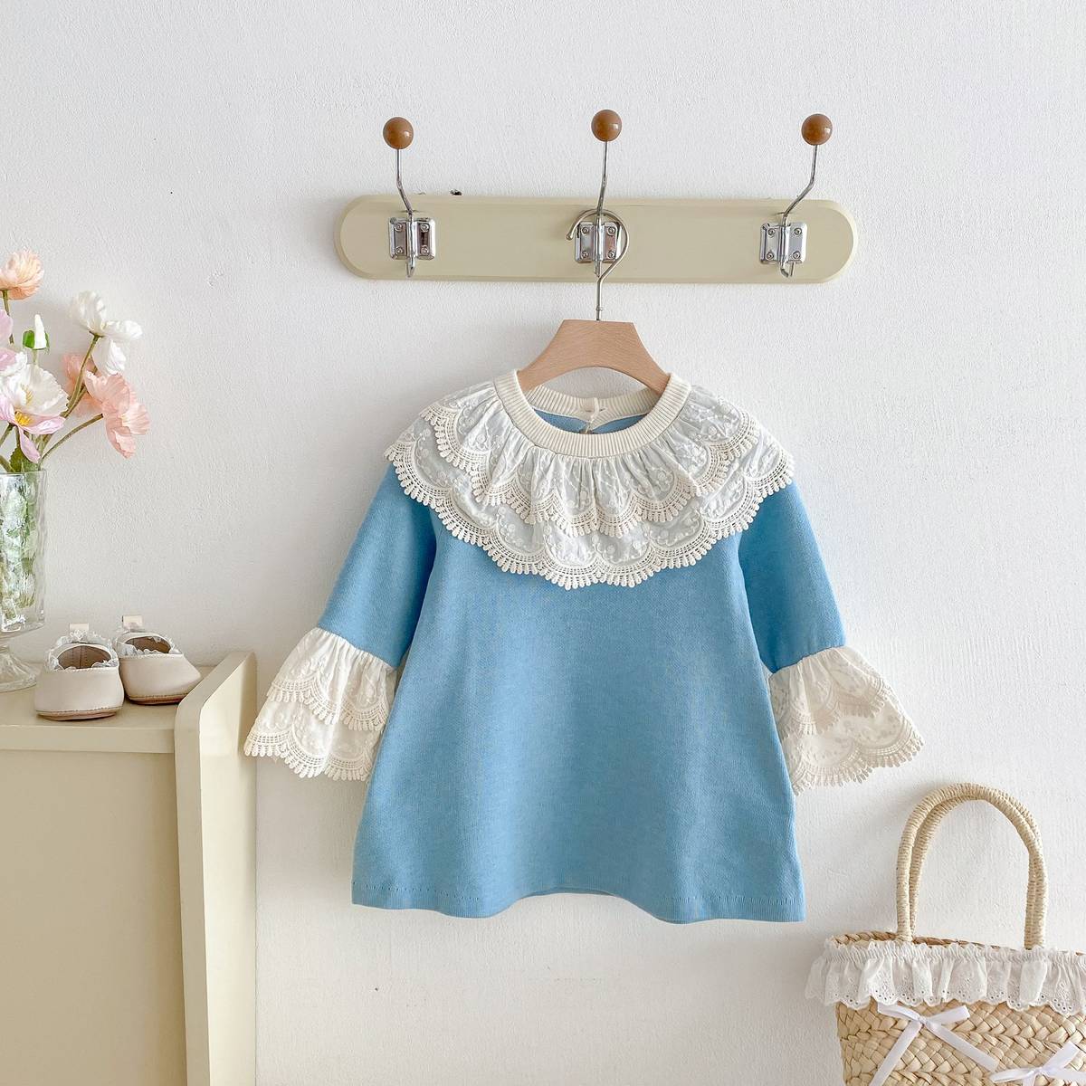 長袖ワンピース 長袖ニットワンピース 膝丈 レース刺繍 ビッグカラー フレアスリーブ プリンセス【mh0011388】