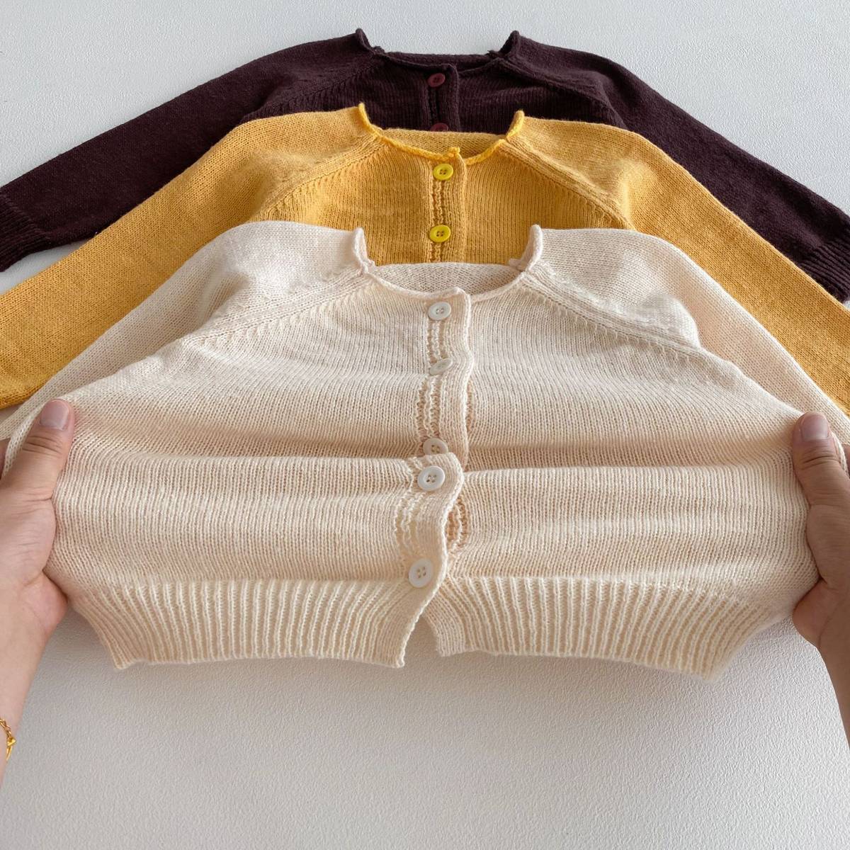 カーディガン・パーカー 長袖ニットカーディガン 無地 シンプル デイリーベーシック 【mh0011391】