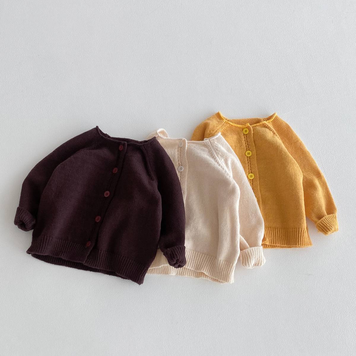 カーディガン・パーカー 長袖ニットカーディガン 無地 シンプル デイリーベーシック 【mh0011391】