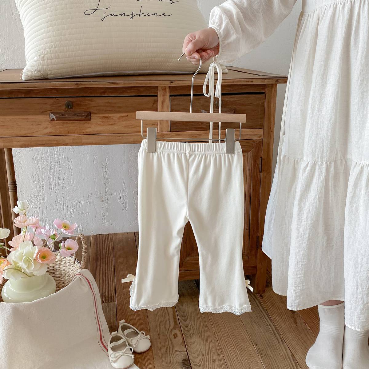 レギンスパンツ レギンスパンツ リブ生地 裾レースフリル スリットリボン フレア【mh0011393】