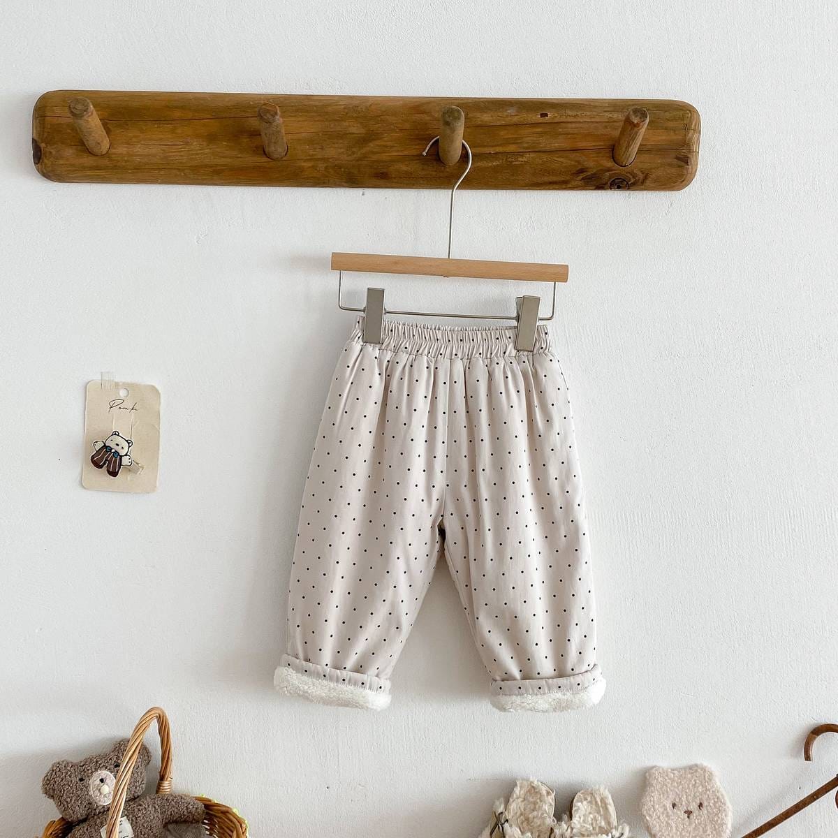 ロングパンツ・スウェットパンツ ロングパンツ 裏ボア ドット柄 プリント ゆったり ルーズシルエット あったか【mh0011395】