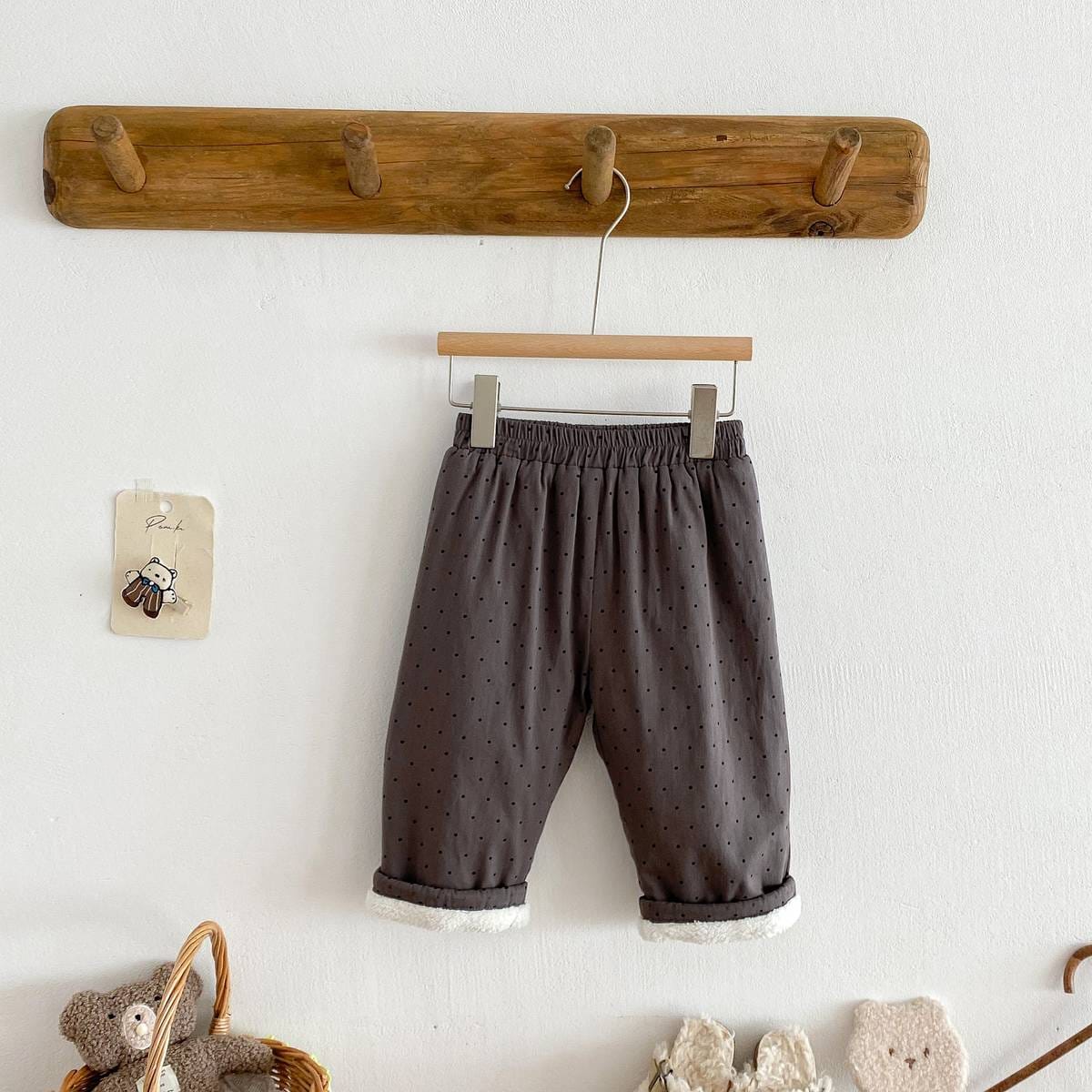 ロングパンツ・スウェットパンツ ロングパンツ 裏ボア ドット柄 プリント ゆったり ルーズシルエット あったか【mh0011395】