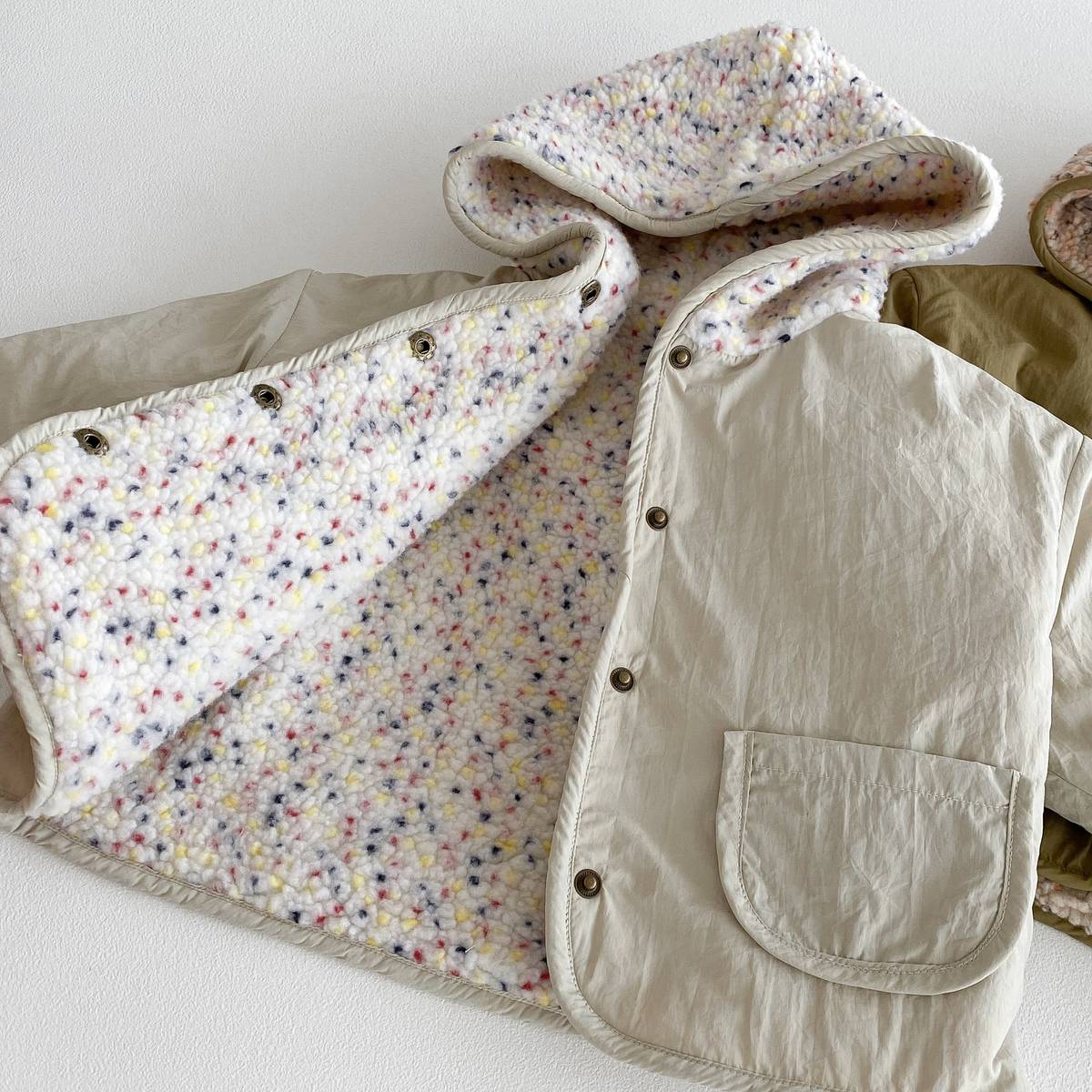 ショートコート・ジャケット・ジャンパー 中綿ジャケット リバーシブル ボア裏地 フード付き ゆったり あったか アウター【mh0011396】