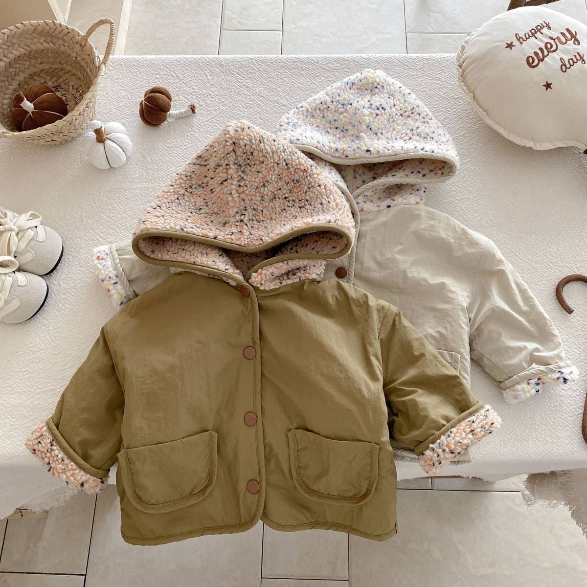 ショートコート・ジャケット・ジャンパー 中綿ジャケット リバーシブル ボア裏地 フード付き ゆったり あったか アウター【mh0011396】