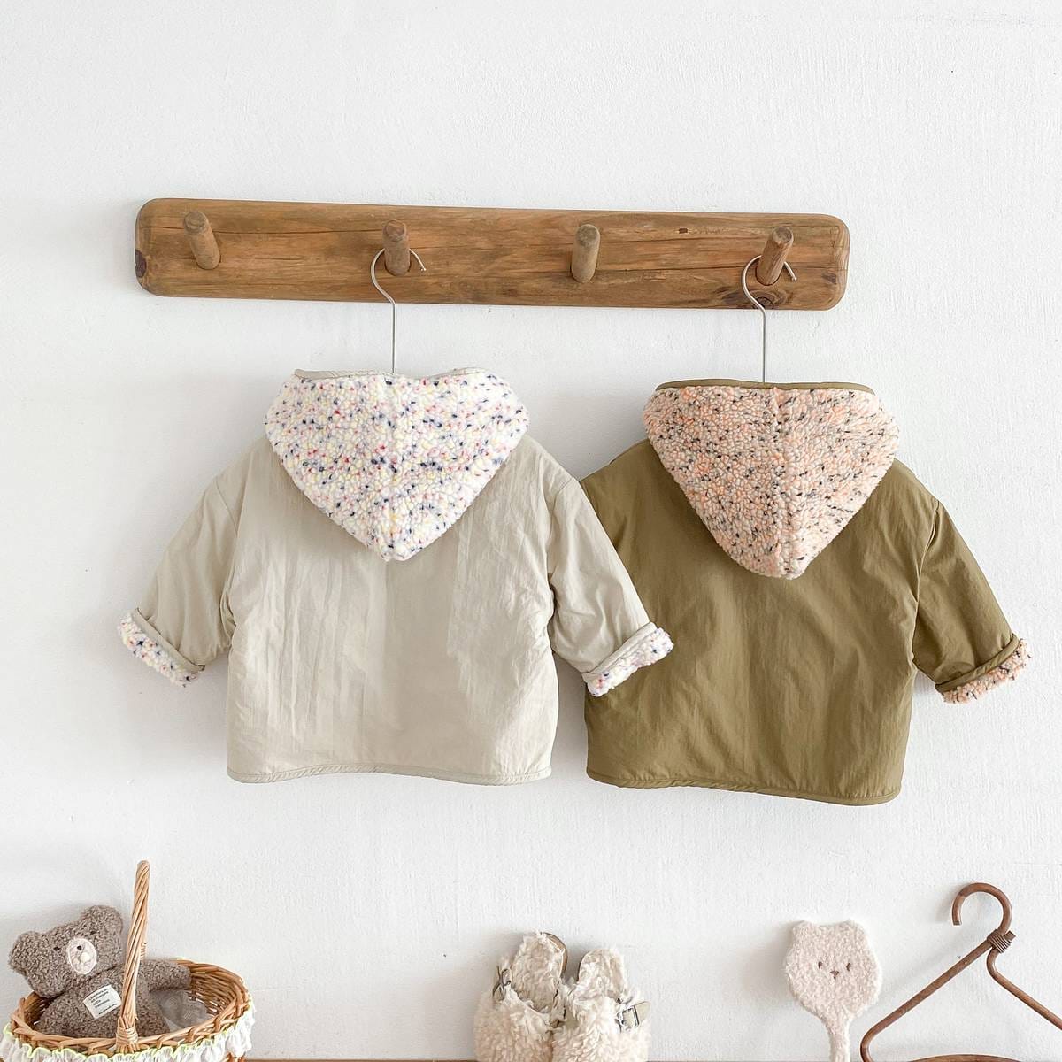 ショートコート・ジャケット・ジャンパー 中綿ジャケット リバーシブル ボア裏地 フード付き ゆったり あったか アウター【mh0011396】