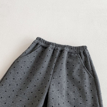 ドット柄パンツ ウエストゴムと裾フリル（ダークグレー）