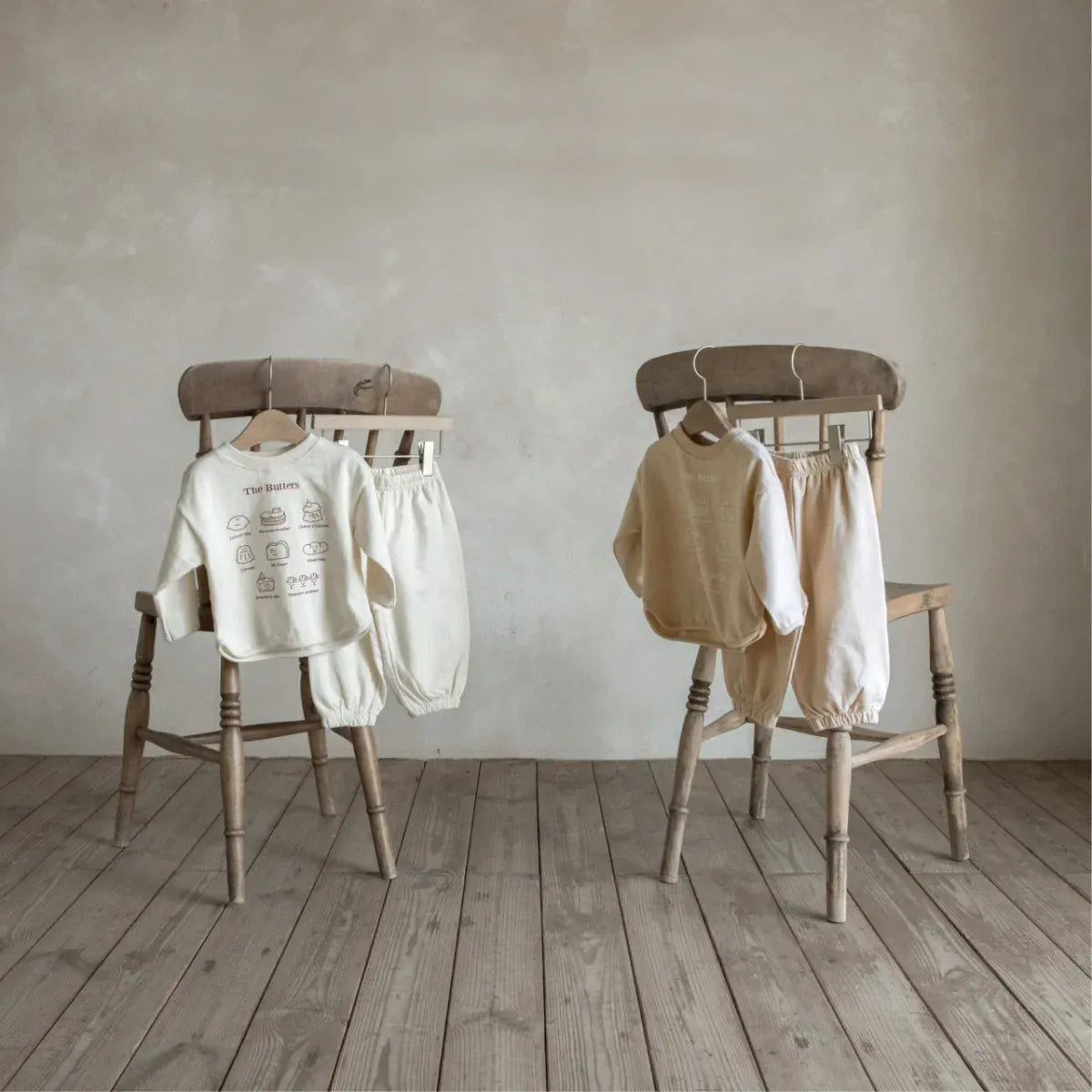 長袖セットアップ ベビーセットアップ 2点セット Buttersプリントロゴ長袖スウェットシャツ+ロングパンツ【mh0008770】