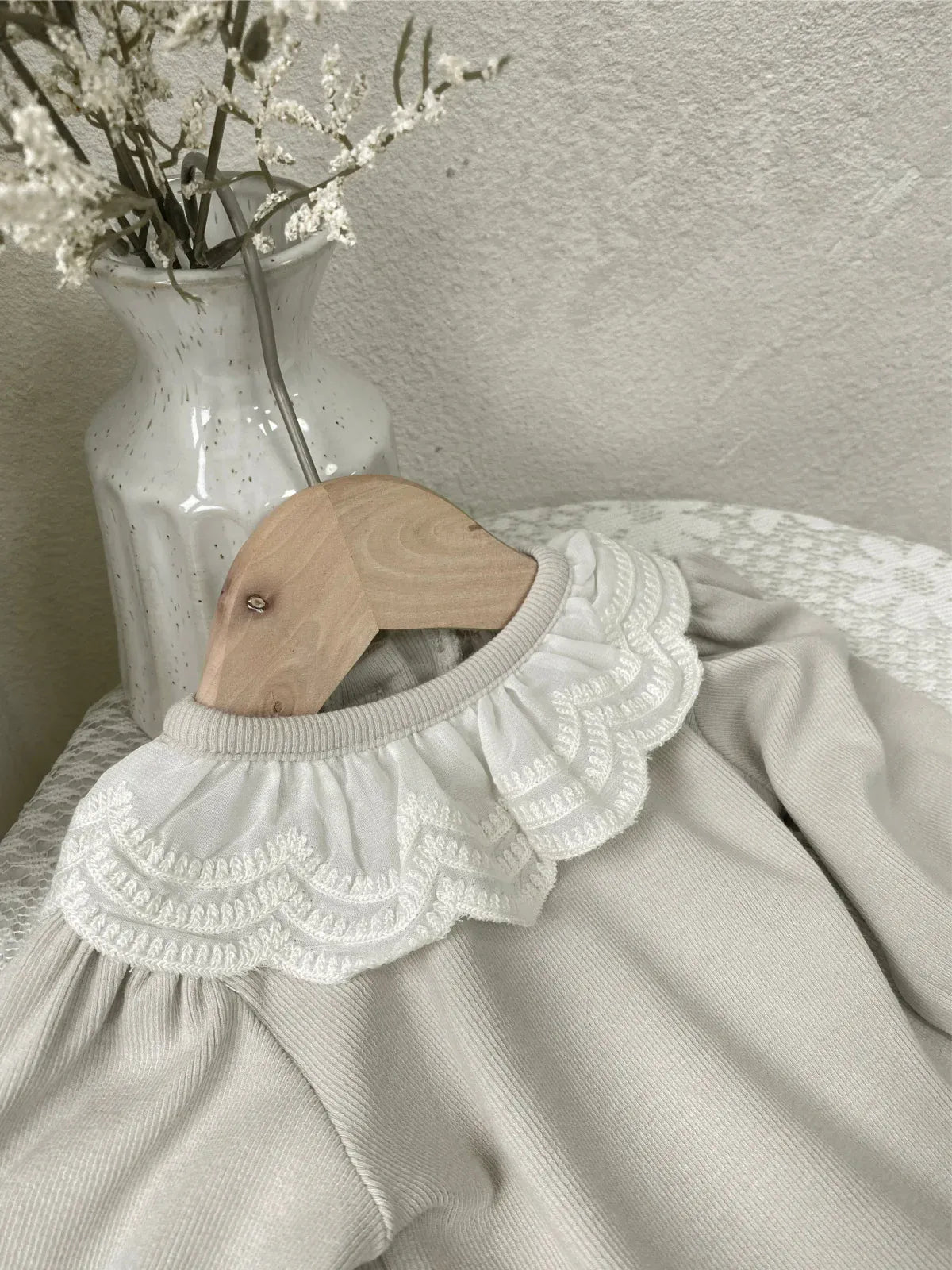 長袖ロンパース ベビーロンパース ダブルレース襟長袖ボディスーツ 2カラー【mh0006909】