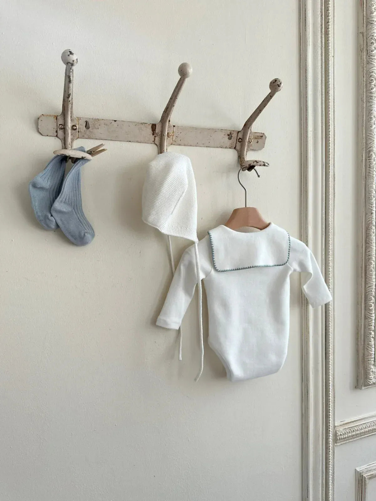 長袖ロンパース ベビーロンパース 縁取り丸襟長袖ボディスーツ 2カラー【mh0007068】