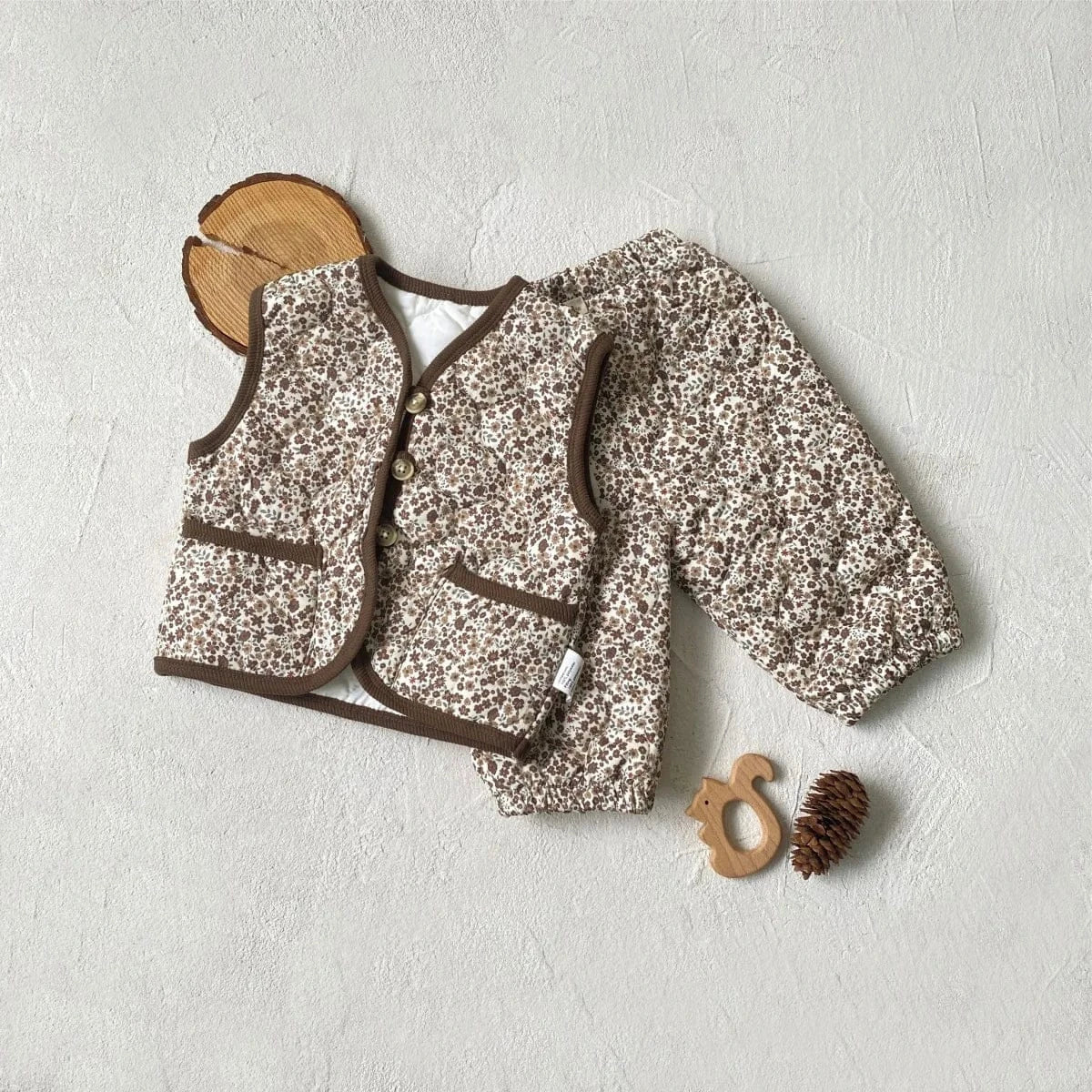 ノースリーブセットアップ ベビーセットアップ 2点セット フラワープリントキルティングベスト+キルトロングパンツ【mh0008143】