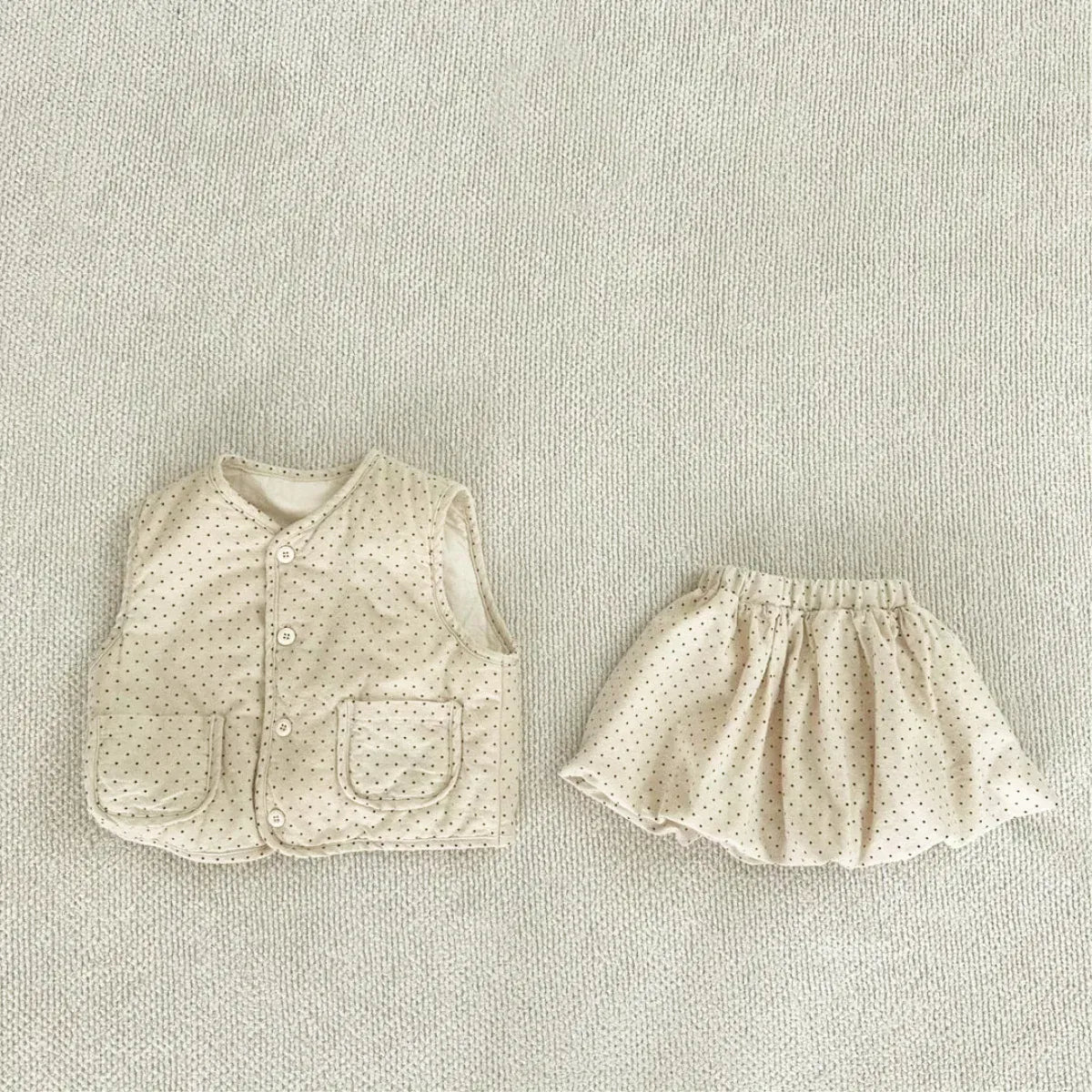 ノースリーブセットアップ ベビーセットアップ 2点セット パデッド前あきベスト+バルーンショートパンツ【mh0008510】