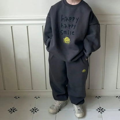 長袖セットアップ レタリングスマイルロゴプリントスウェットトレーナー+パンツセットアップ 2点セット【mh0011110】