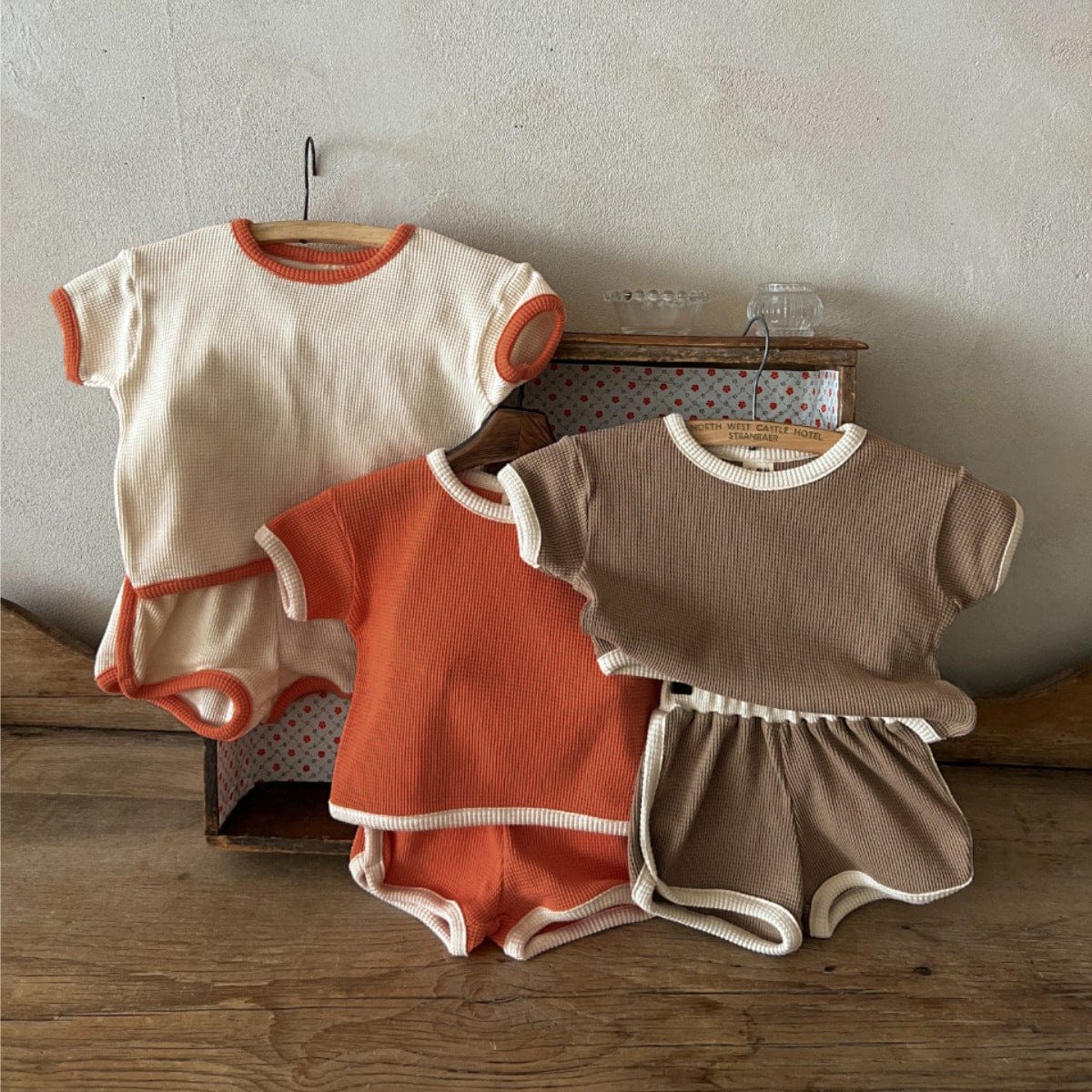 半袖セットアップ 半袖セットアップ 2点セット バイピングTシャツ+ショートパンツ【mh0009660】