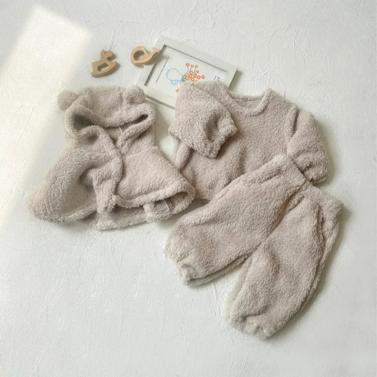 長袖セットアップ ベビーセットアップ 3点セット くま耳フーディケープポンチョ+ボアフリース長袖プルオーバー+ロングパンツ